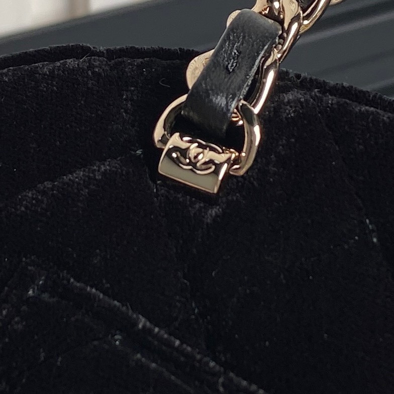 Chanel Small Shopping Bag 15x20x6CM