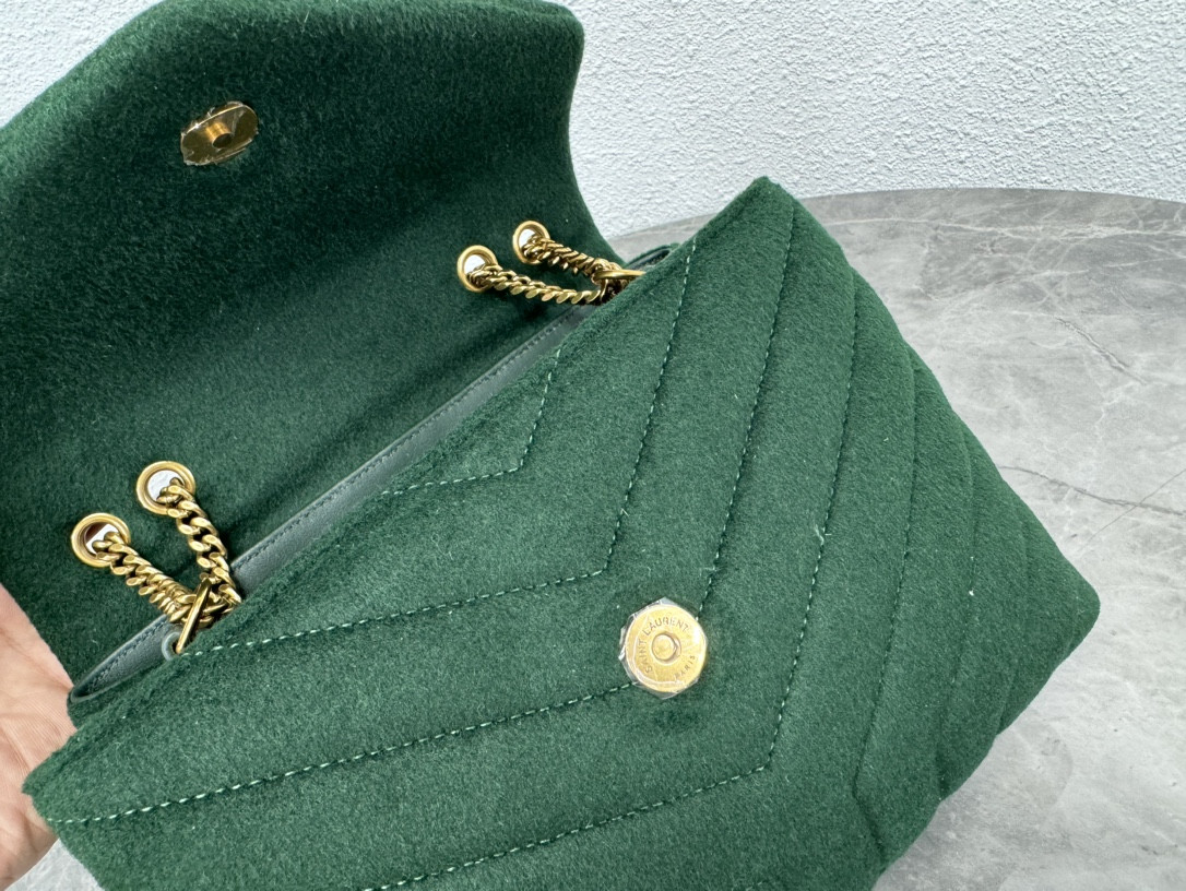 YSL LOULOU 23x17x9cm