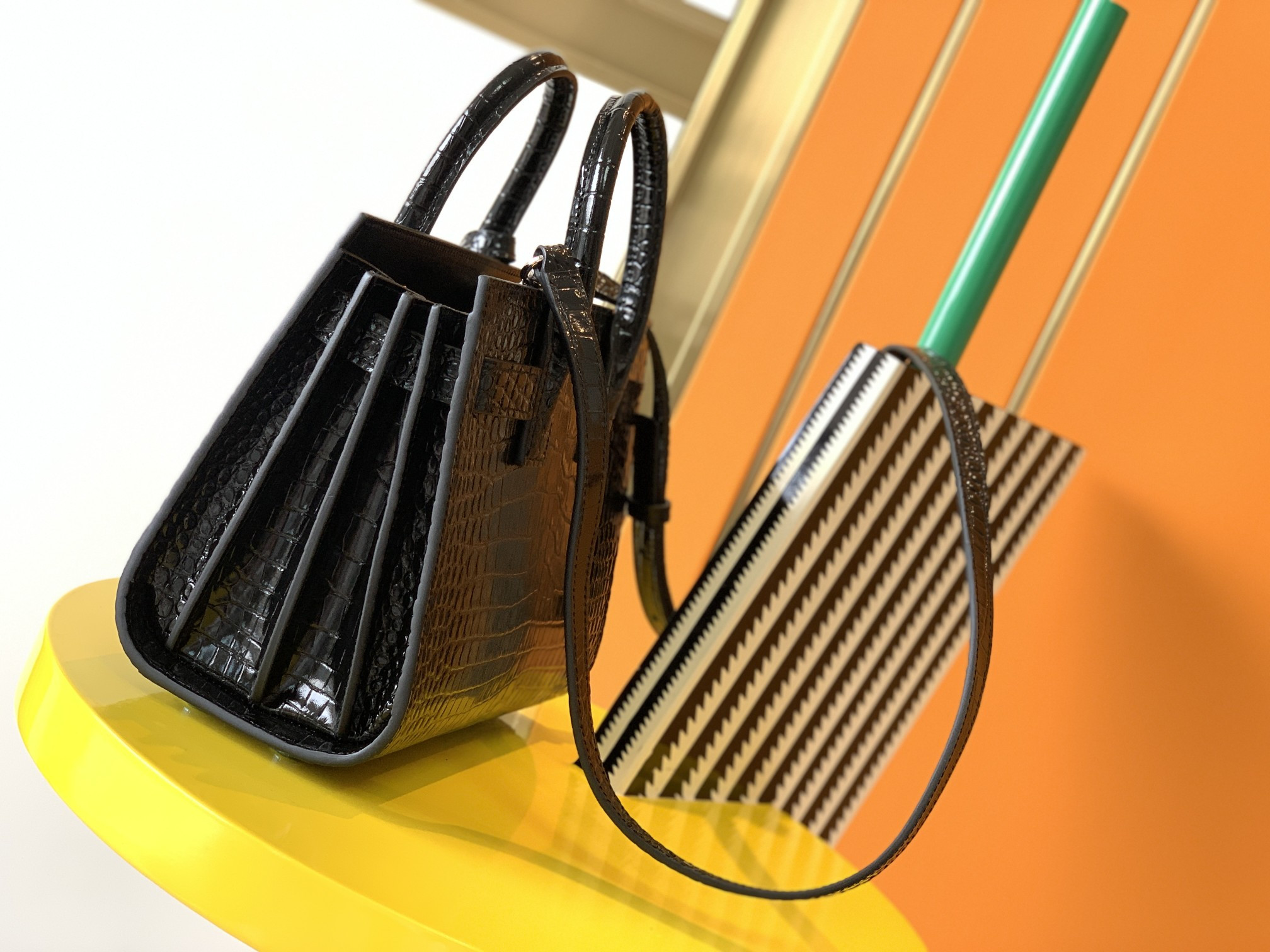 YSL SAC DE JOUR IN CROCODILE EMBOSSED LEATHER - NANO 22x18x10.5cm