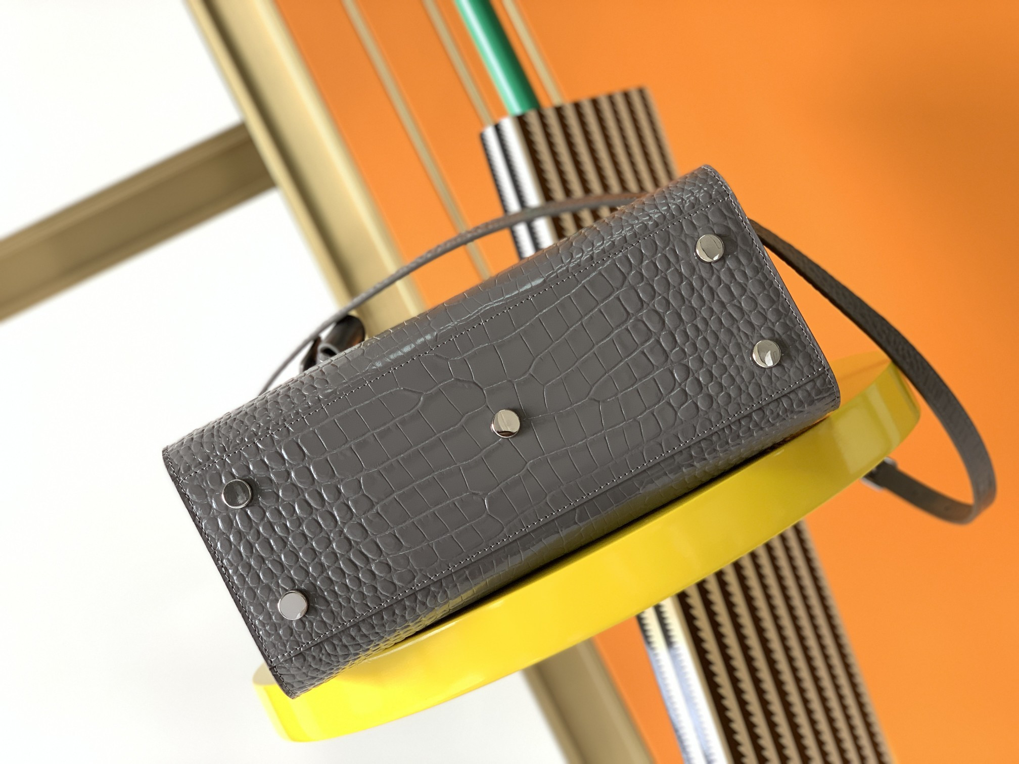 YSL SAC DE JOUR IN EMBOSSED CROCODILE LEATHER - baby 26x13.5x12.5cm