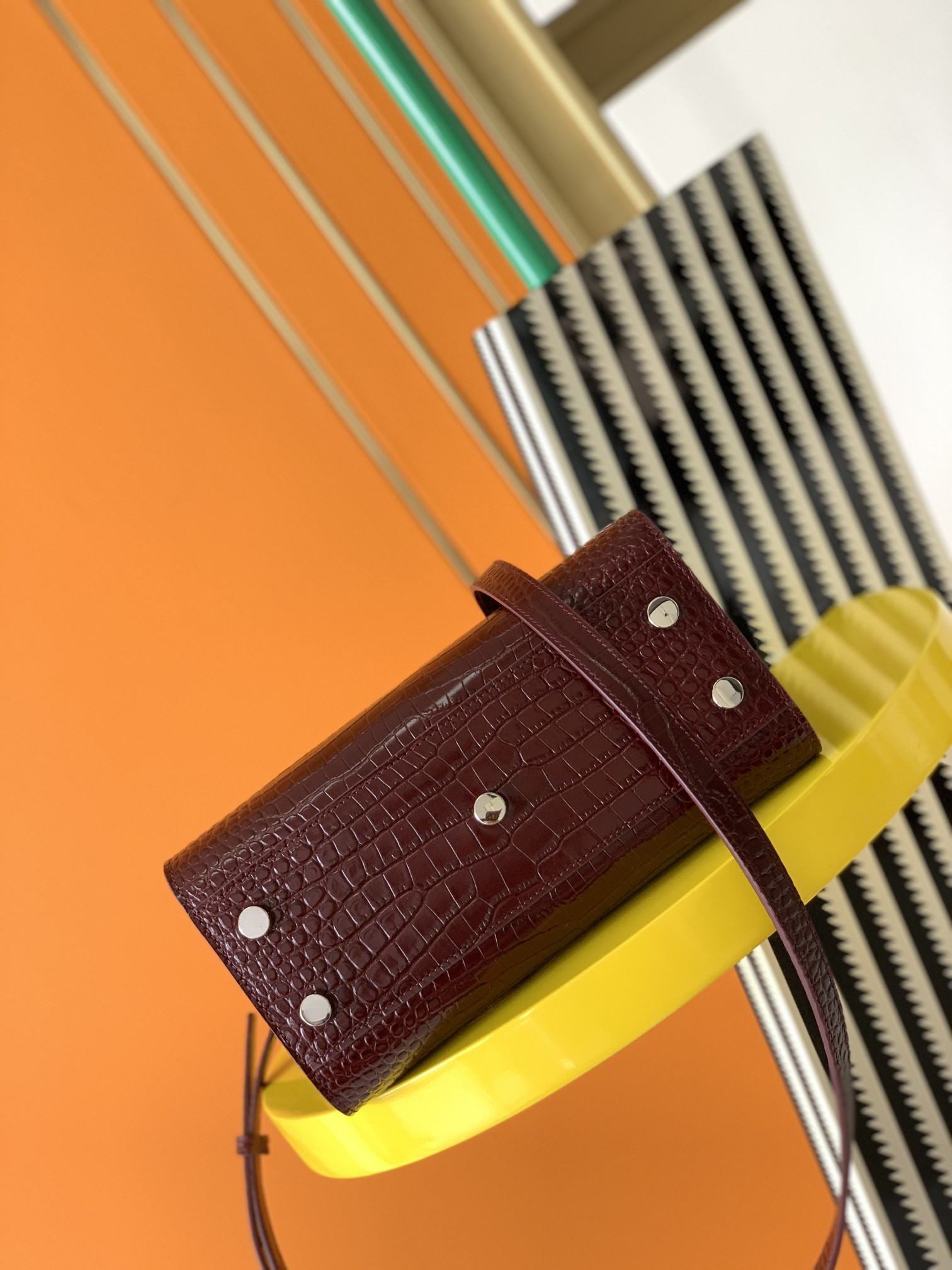 YSL SAC DE JOUR IN CROCODILE EMBOSSED LEATHER - NANO 22x18x10.5cm