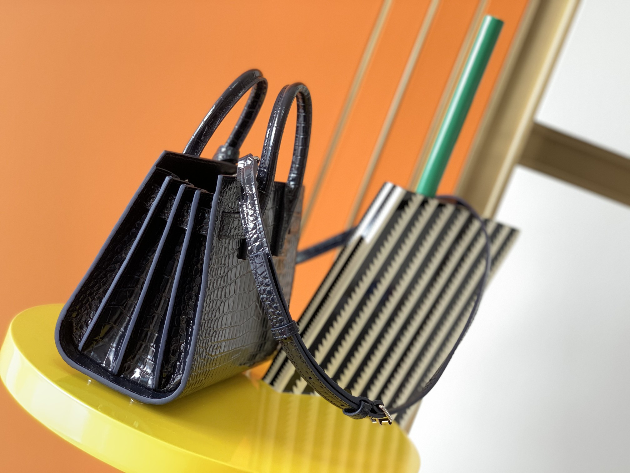 YSL SAC DE JOUR IN CROCODILE EMBOSSED LEATHER - NANO 22x18x10.5cm