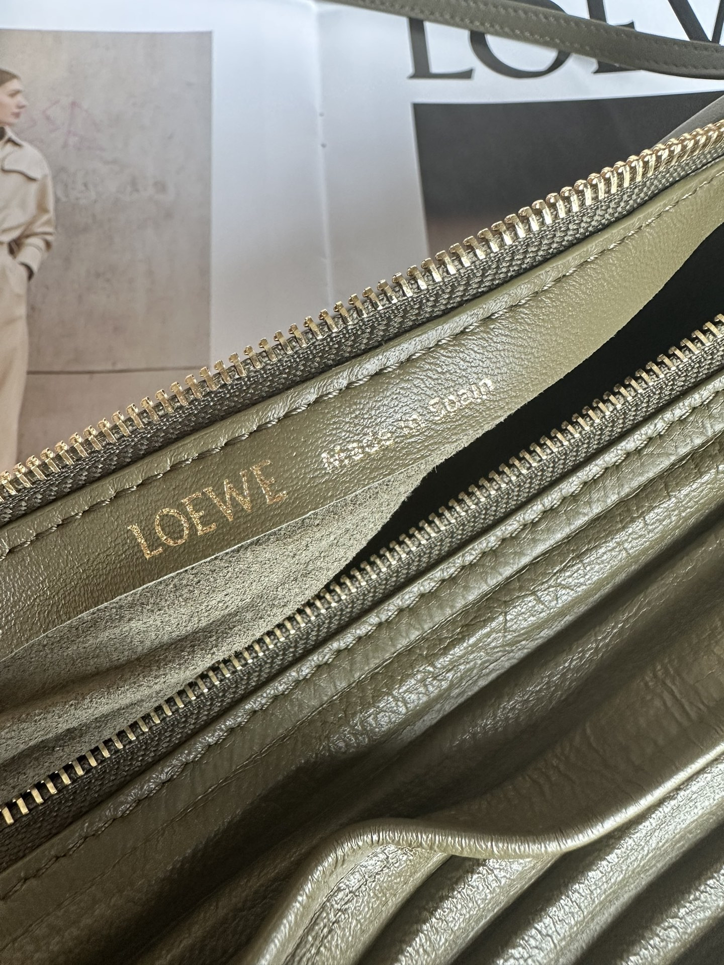 LOEWE Bracelet Pouch in pleated nappa 25x10x10cm