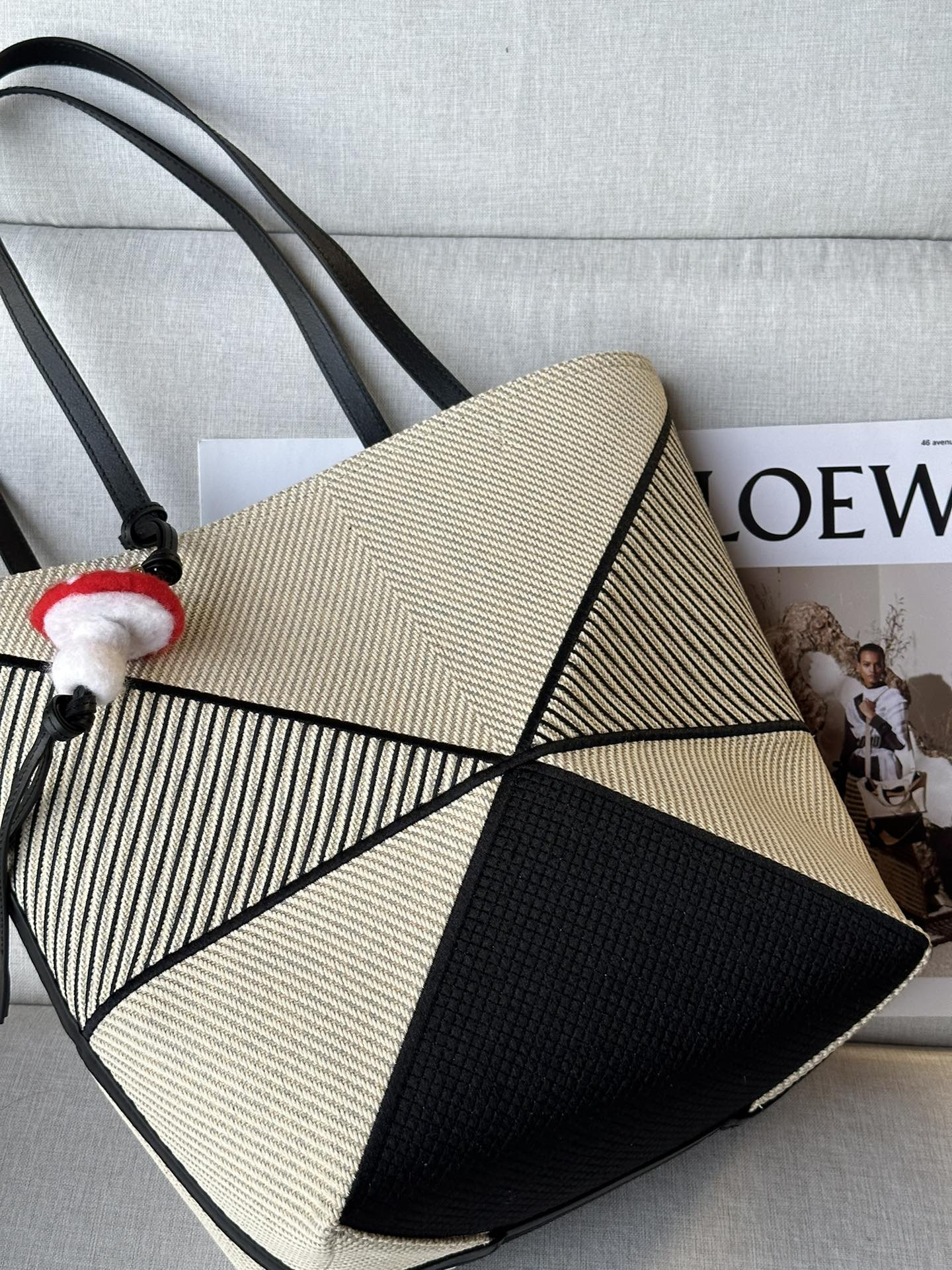 LOEWE Puzzle Fold tote 21x5.5x31cm