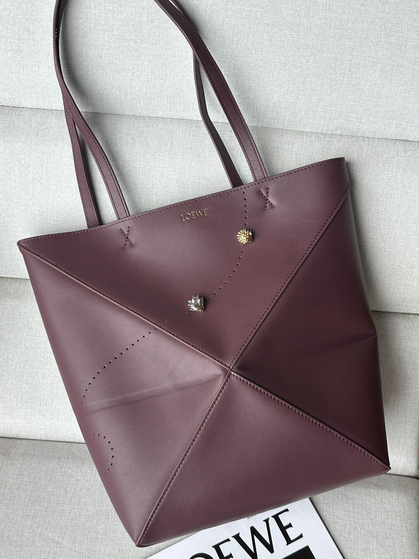 LOEWE Medium Puzzle Fold tote in shiny calfskin 25.5x14.5x31.5cm