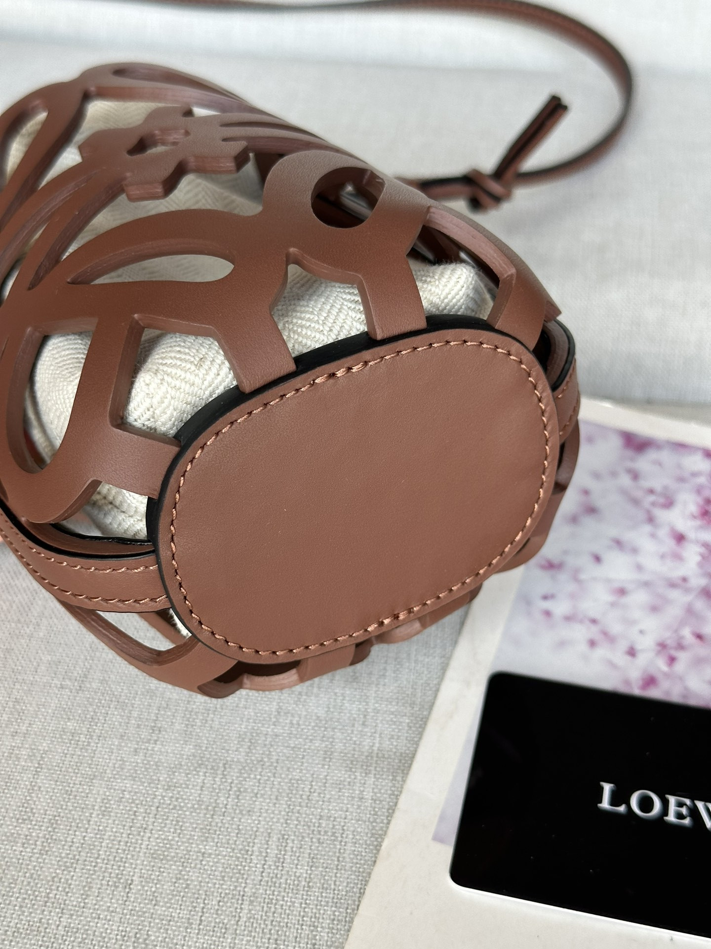 LOEWE Anagram cut-out pocket in classic calfskin and canvas 20x11x8cm