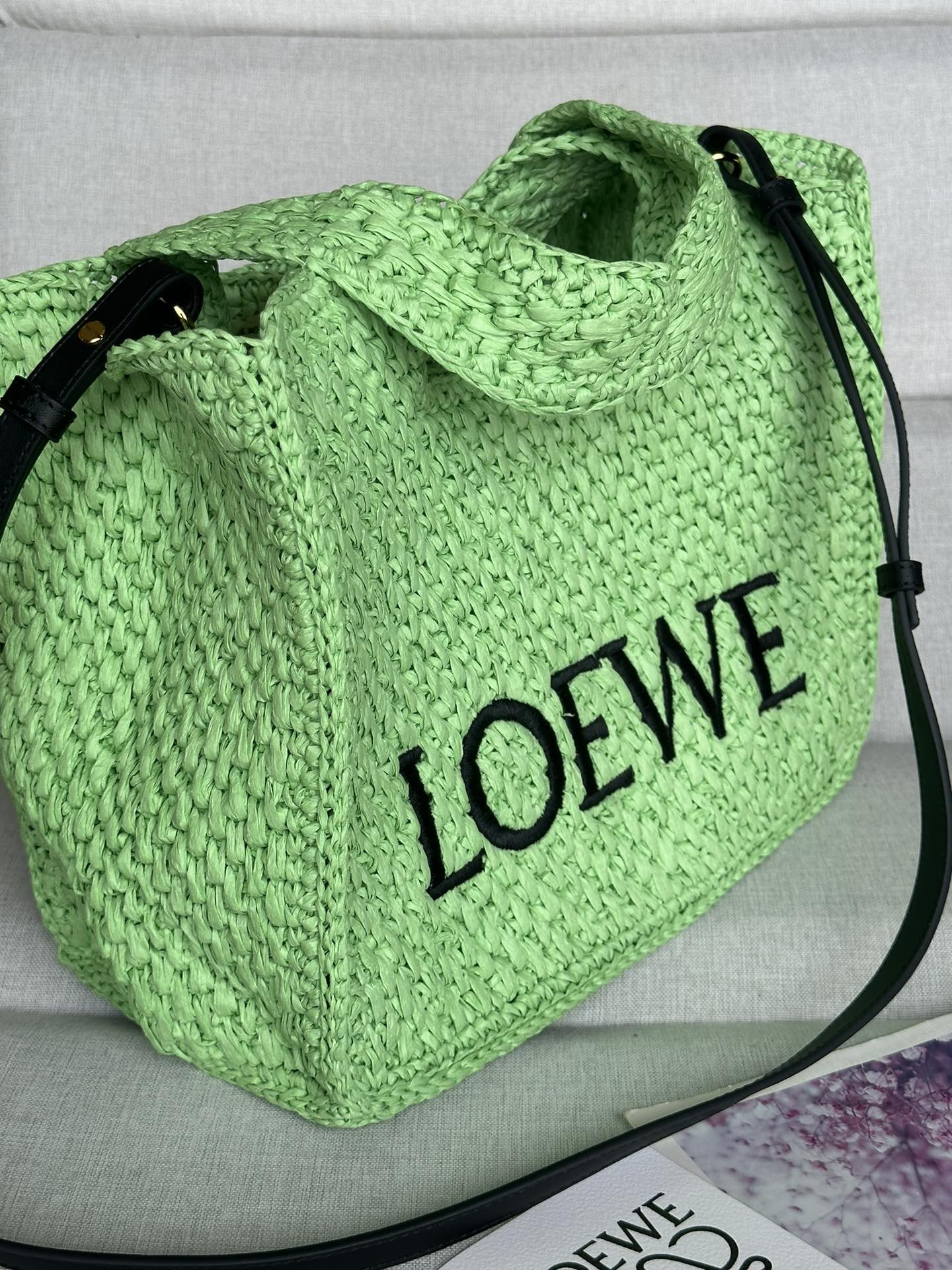 LOEWE Font Tote 30x25.5x15cm