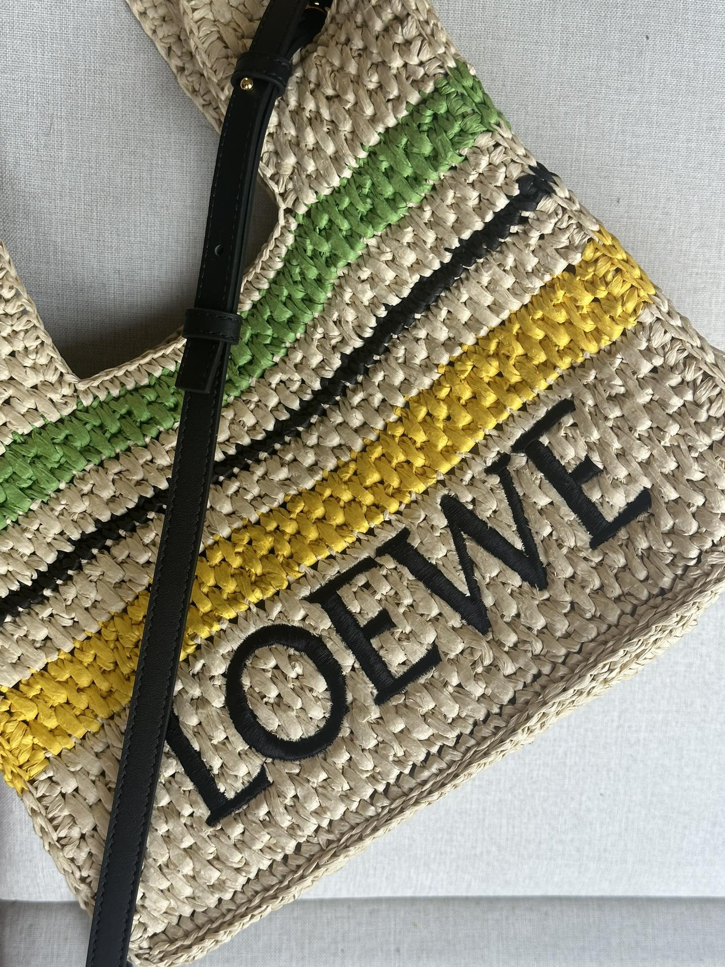 LOEWE Font Tote 30x25.5x15cm
