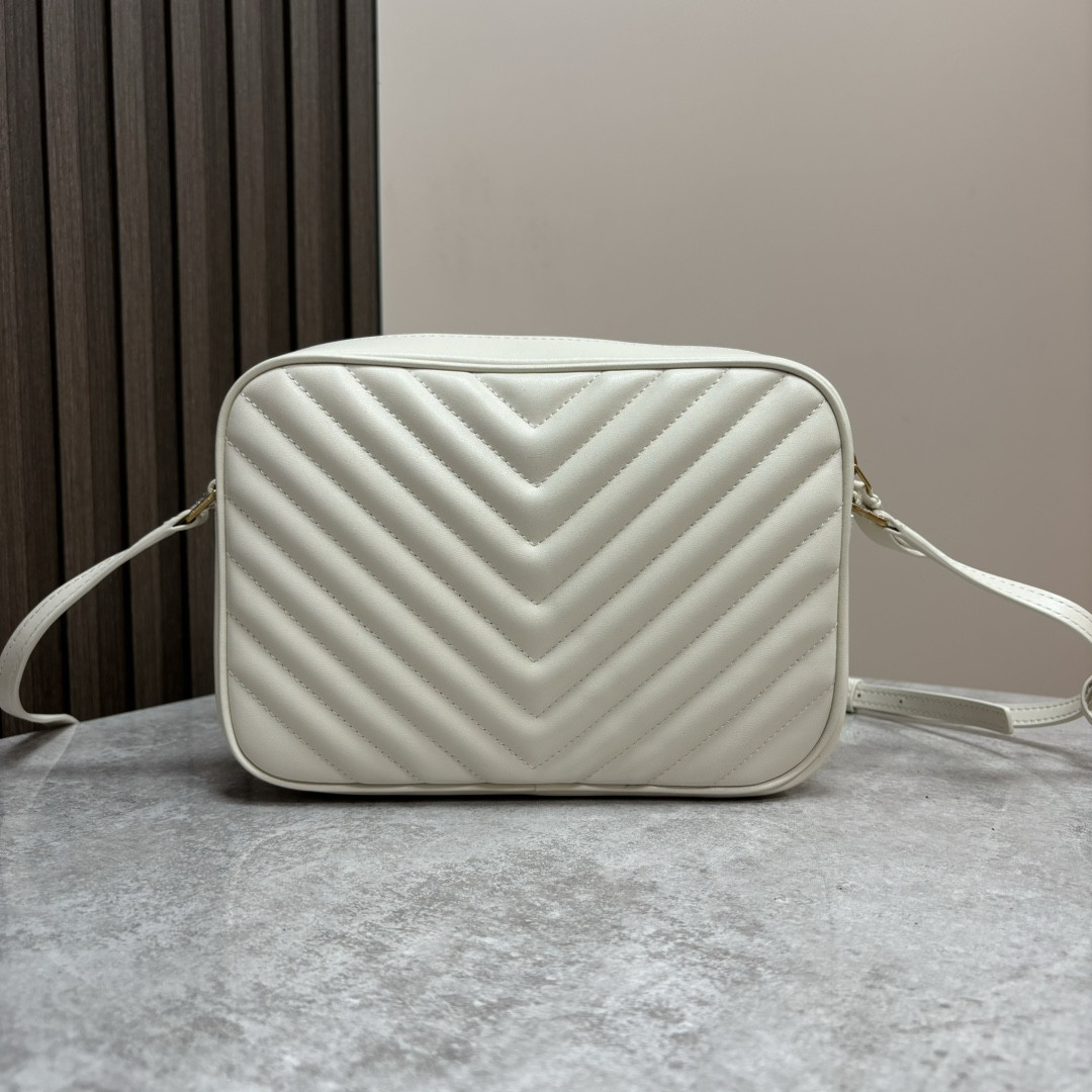 YSL LOU camera bag in quilted leather 23x16x6cm