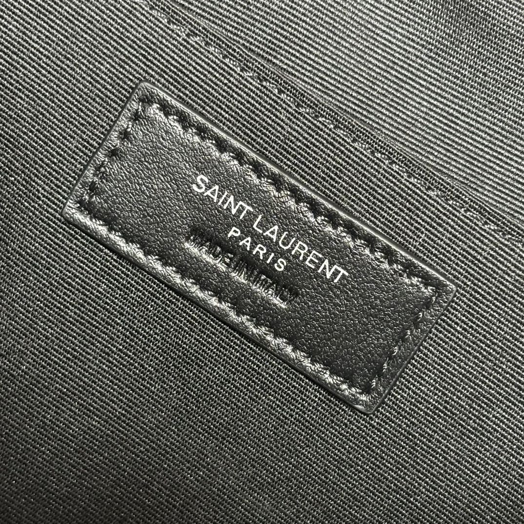 YSL LOU camera bag in quilted leather 23x16x6cm