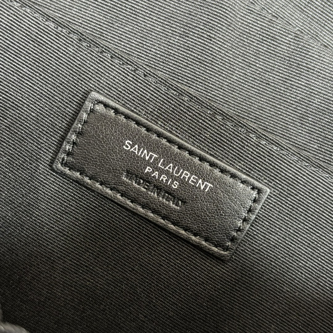 YSL LOU camera bag in quilted leather 23x16x6cm