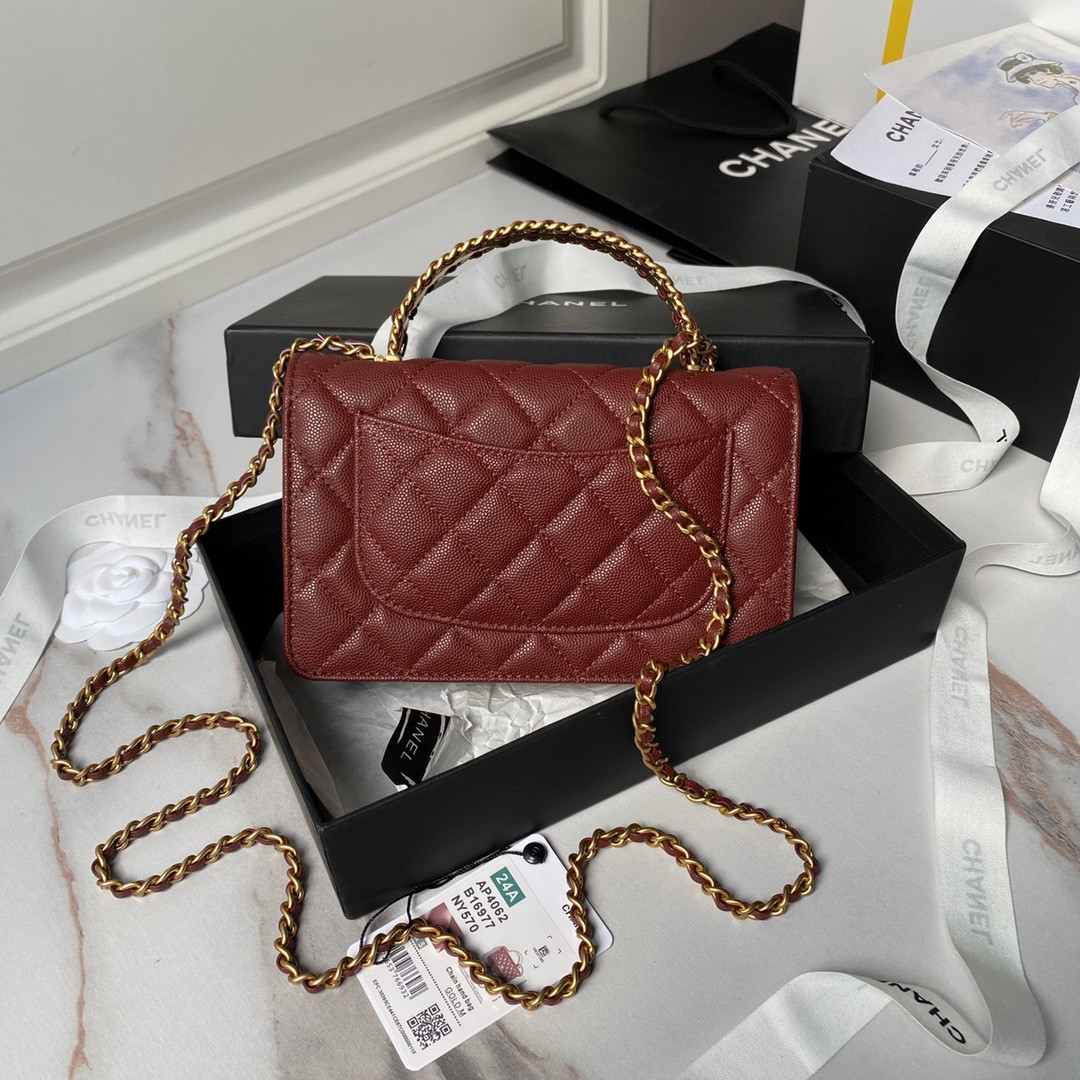 CHANEL WALLET ON CHAIN Grained Shiny Calfskin & Gold-Tone Metal 12 × 19 × 5 cm