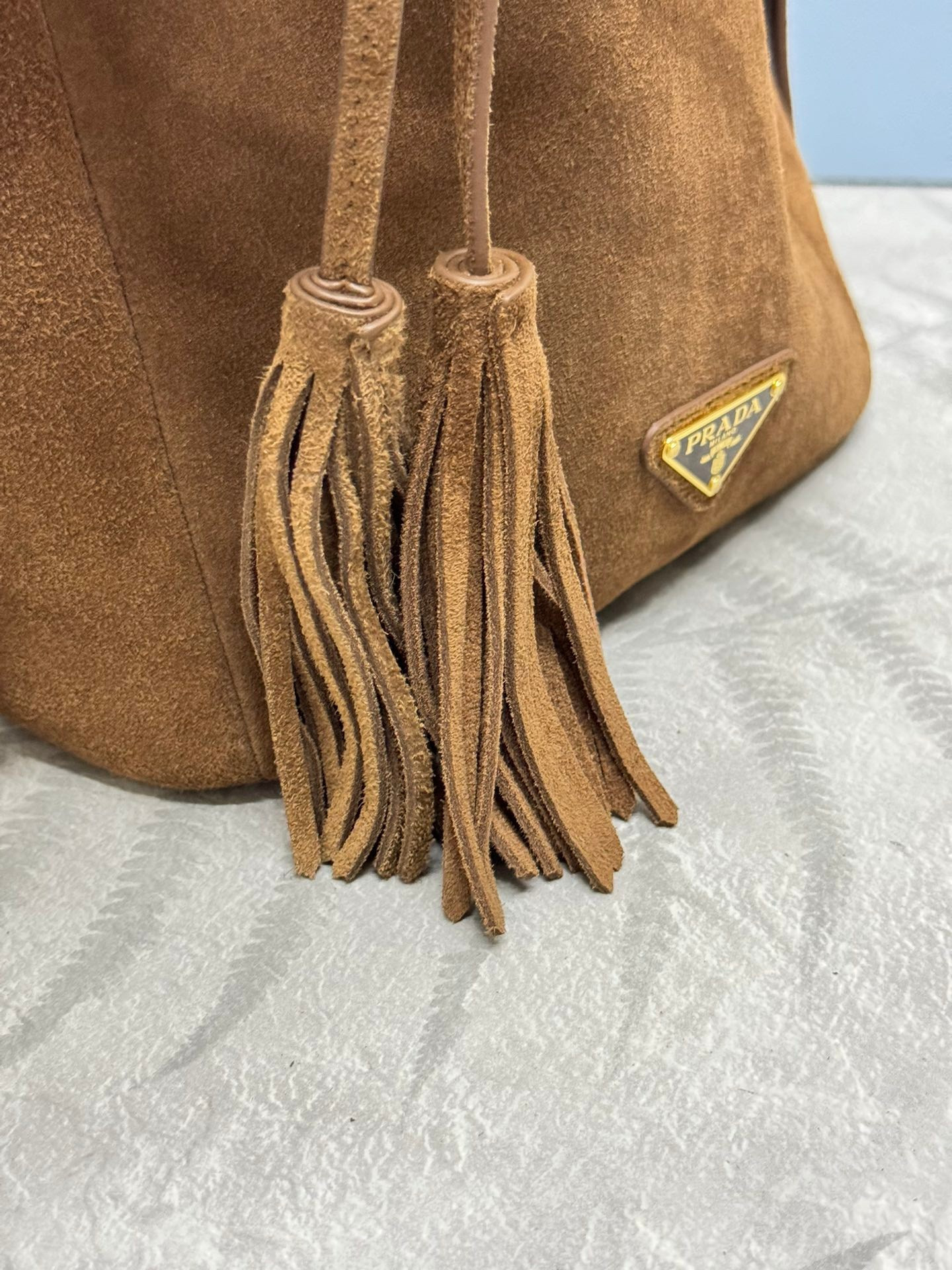 Prada mini-bucket bag 22x22x13cm