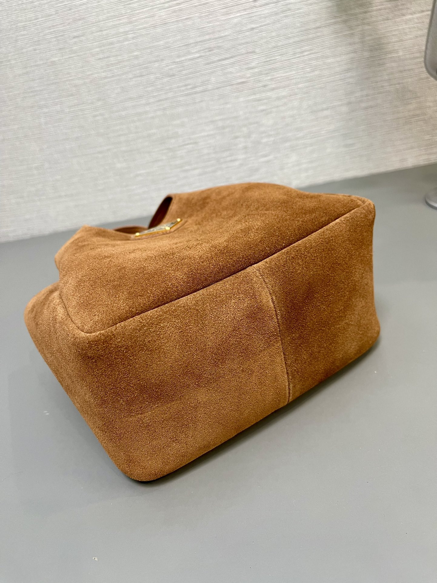 Prada tote18x16x10cm