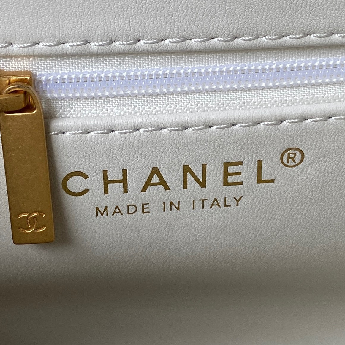 CHANEL 23 Kelly 19X13X7cm