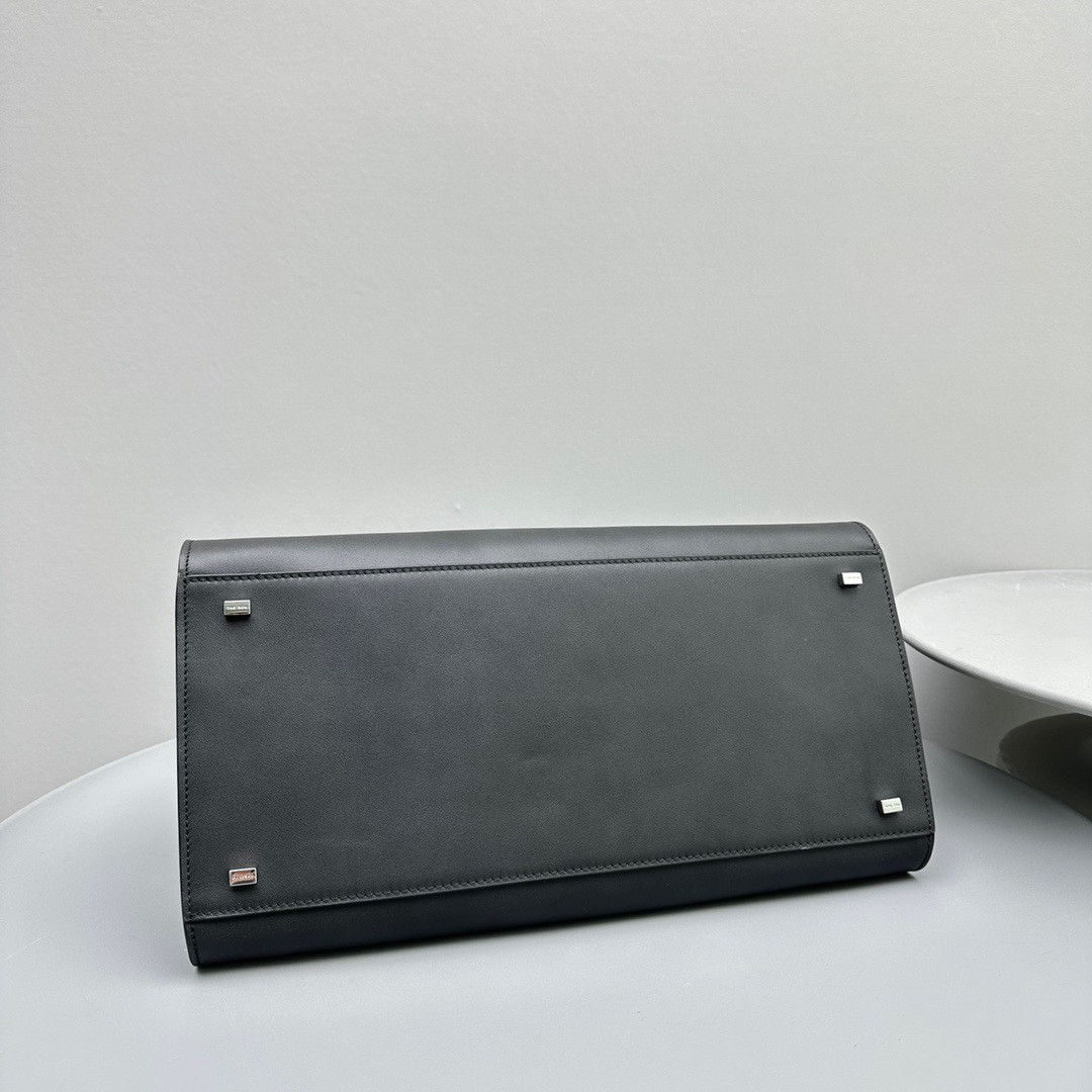 THE ROW Margaux belt 15 38.5x16x30cm