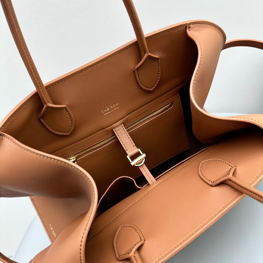 THE ROW Margaux belt 15 38.5x16x30cm