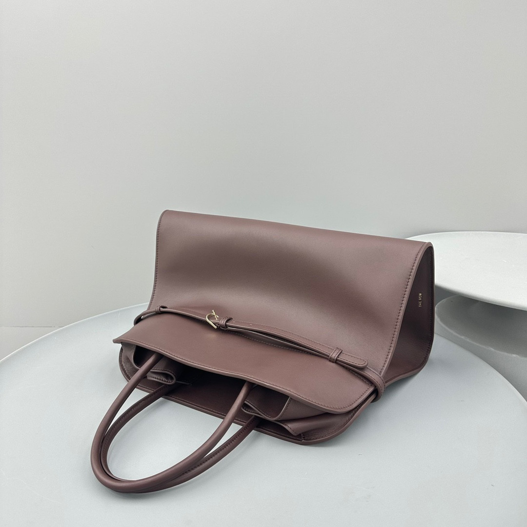 THE ROW Margaux belt 15 38.5x16x30cm