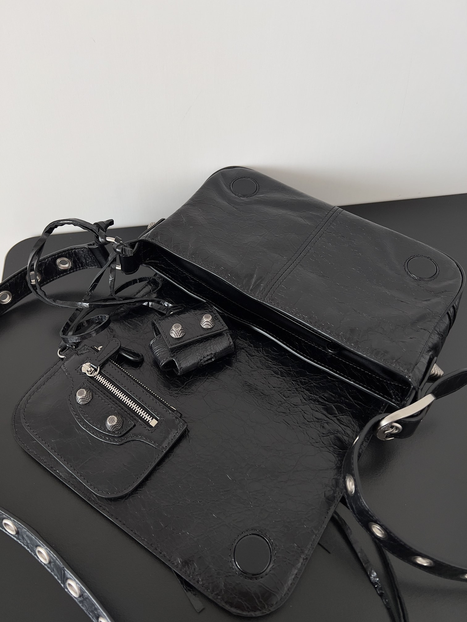 Balenciaga Le Cagole Mini Flap Bag in Black 20 x 14 x 5 cm