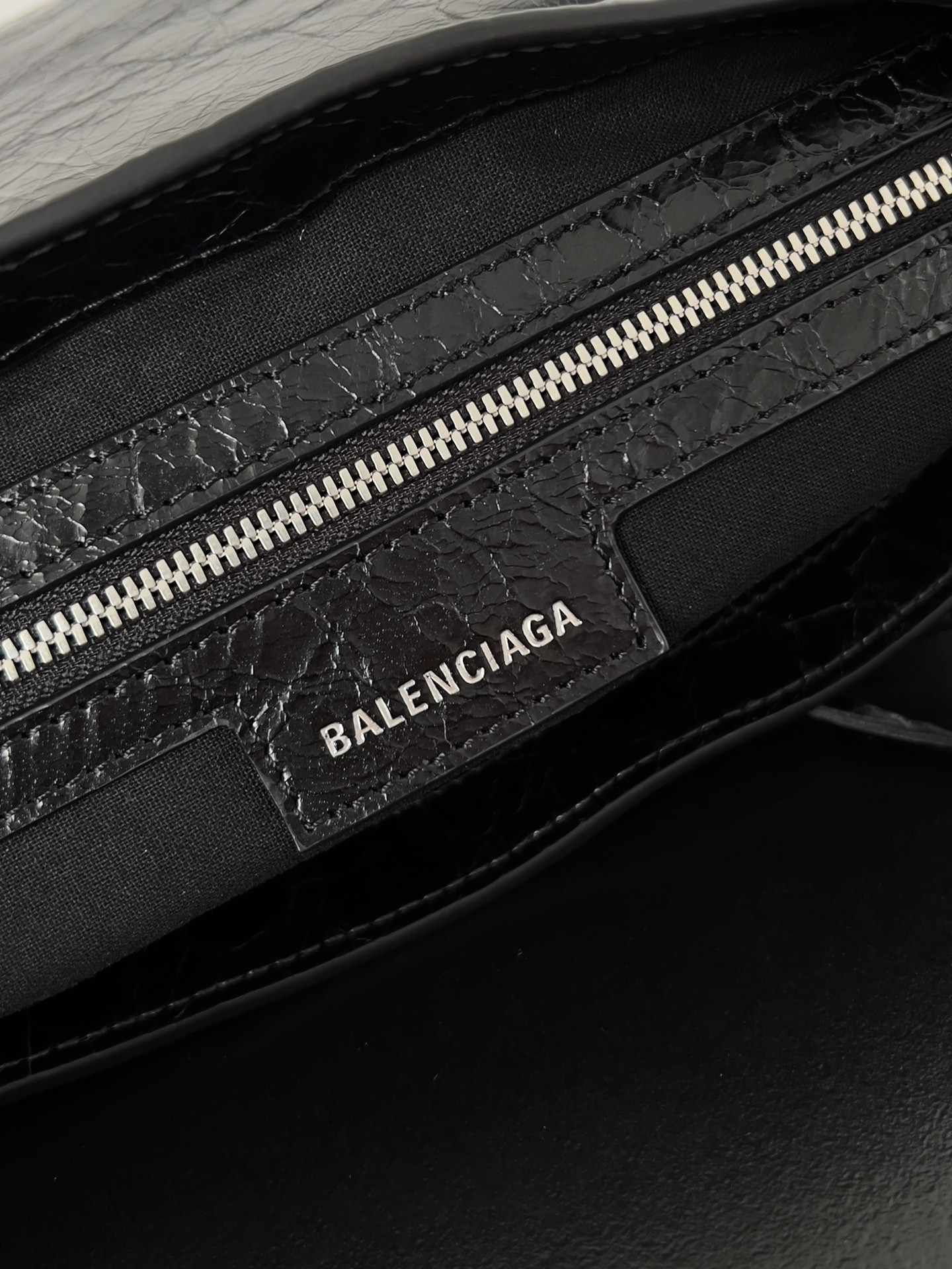 Balenciaga Le Cagole Mini Flap Bag in Black 20 x 14 x 5 cm