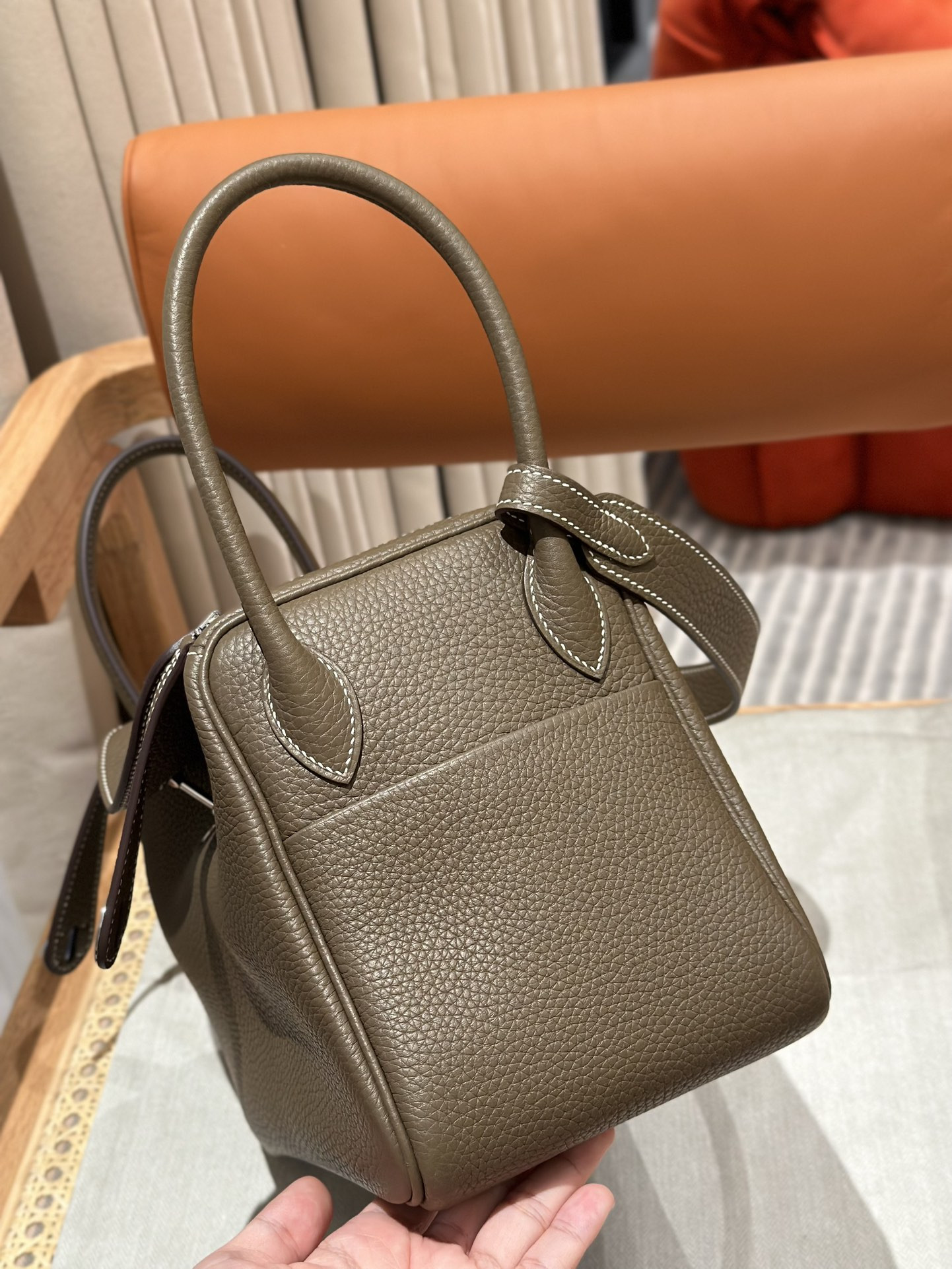Hermes Lindy 26cm