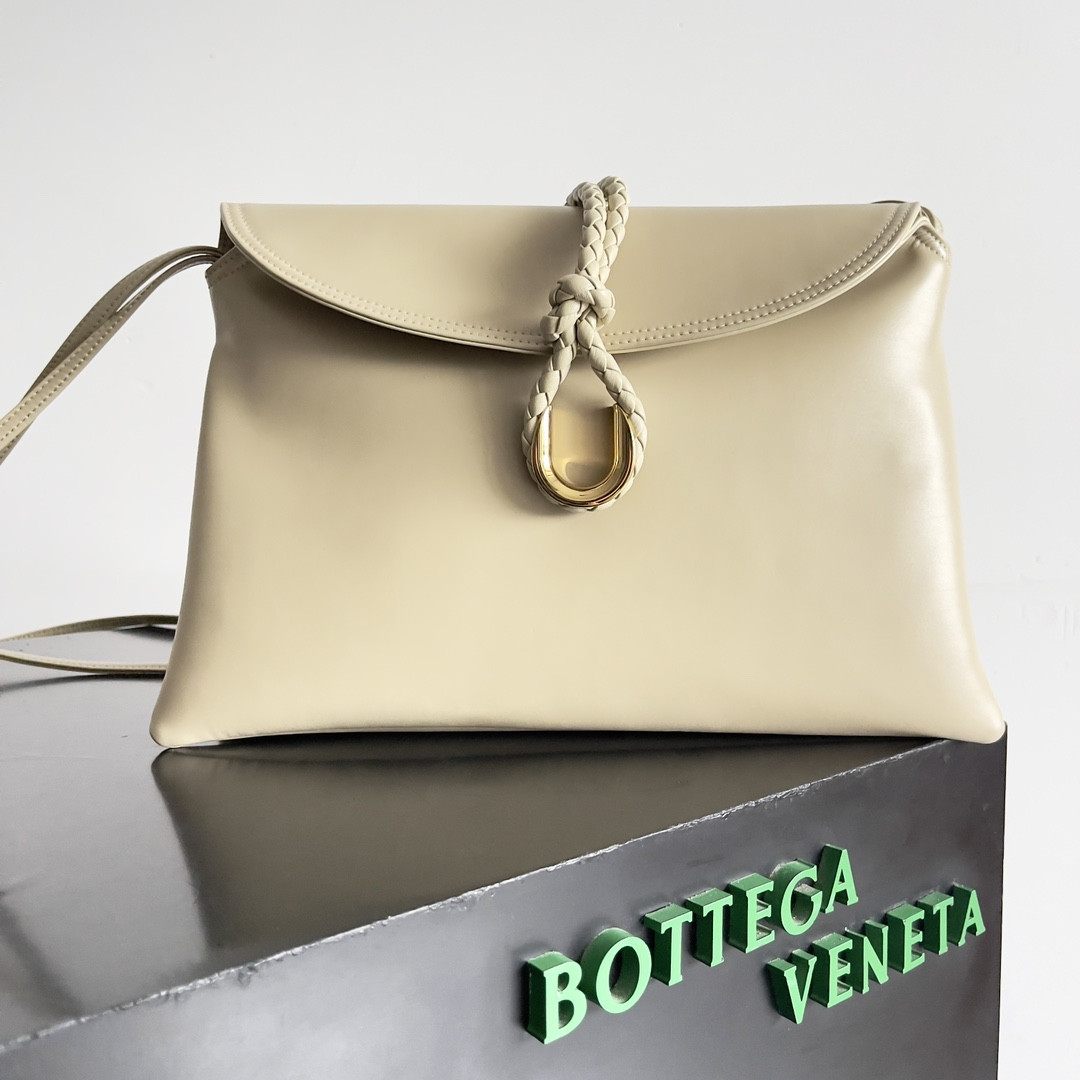 Bottega Veneta Liberta 23 x 35 x 6cm