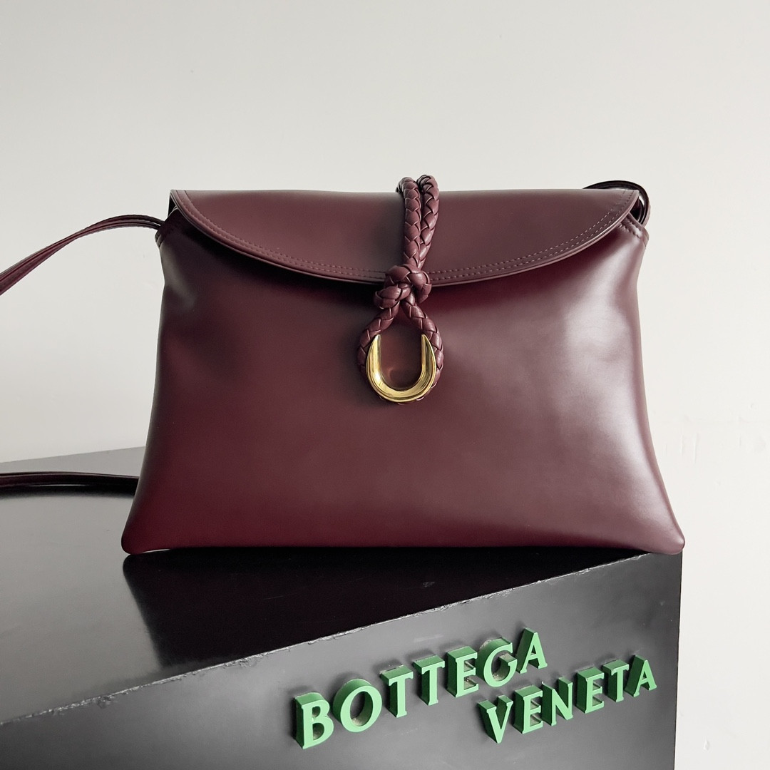 Bottega Veneta Liberta 23 x 35 x 6cm