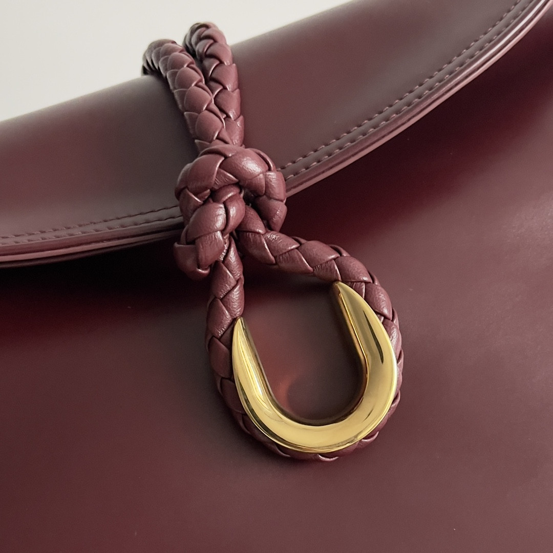 Bottega Veneta Liberta 23 x 35 x 6cm