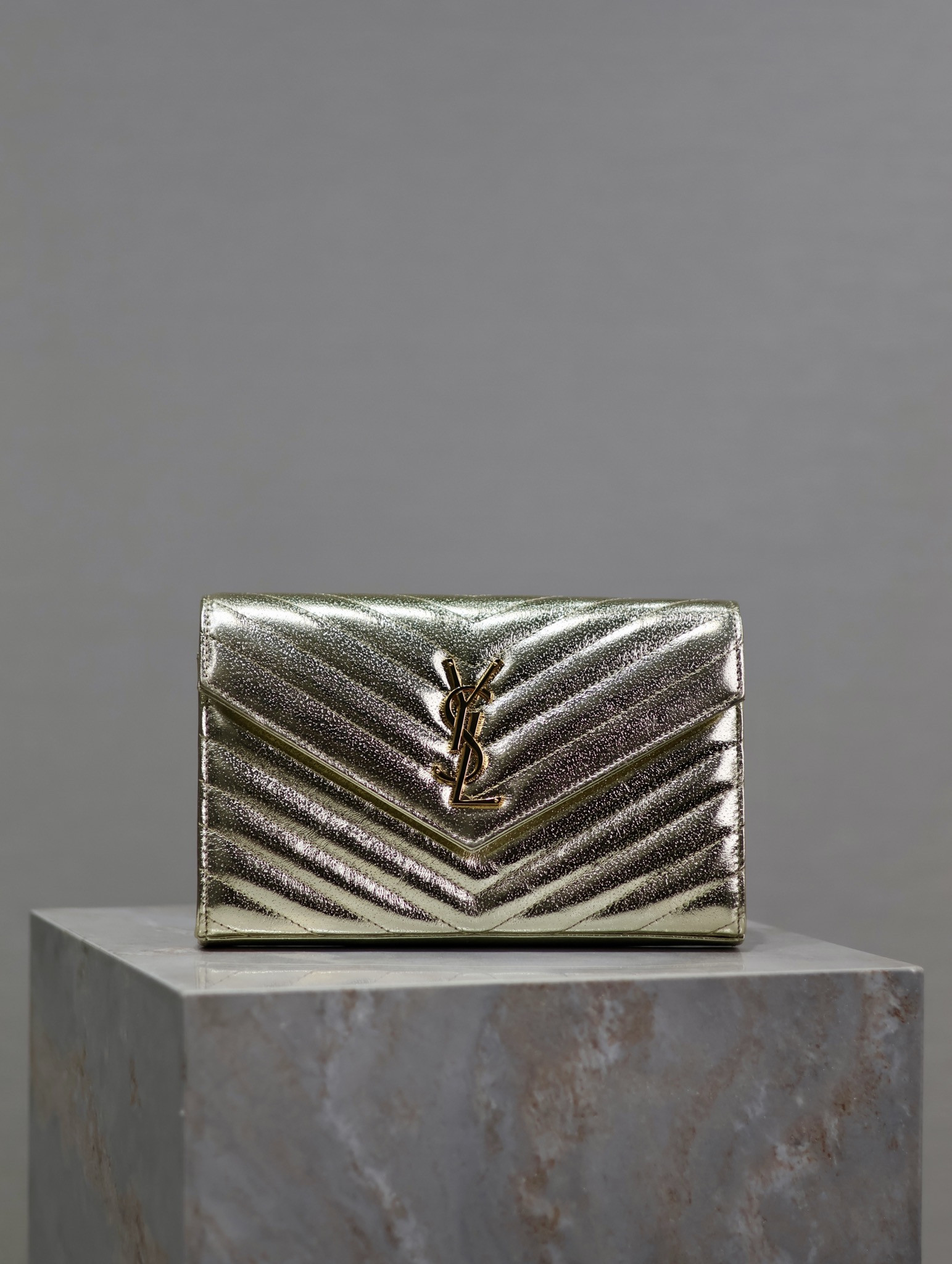 YSL Cassandra Monogram Classic Chain Wallet 22.5 x 14 x 4cm