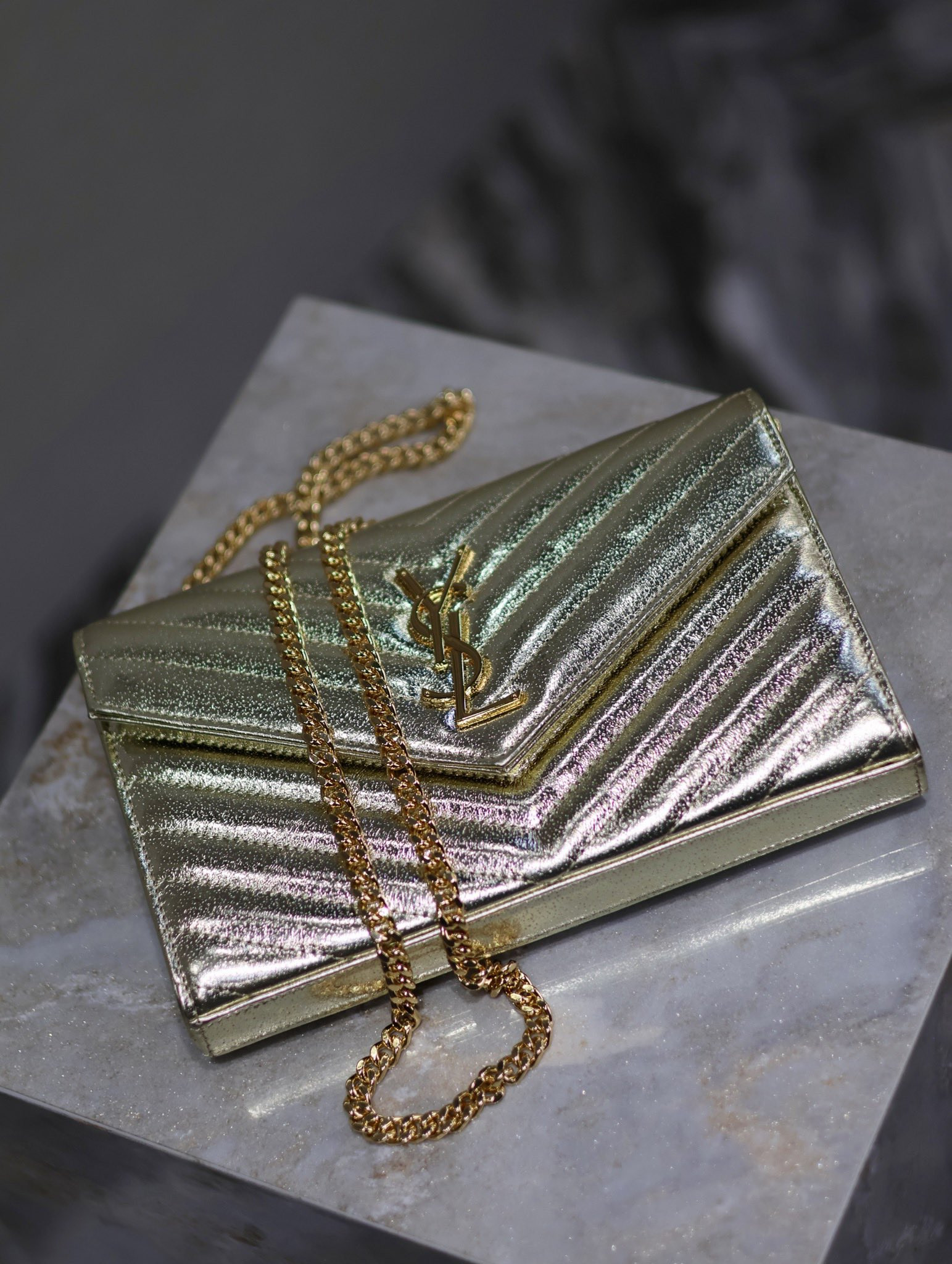 YSL Cassandra Monogram Classic Chain Wallet 22.5 x 14 x 4cm