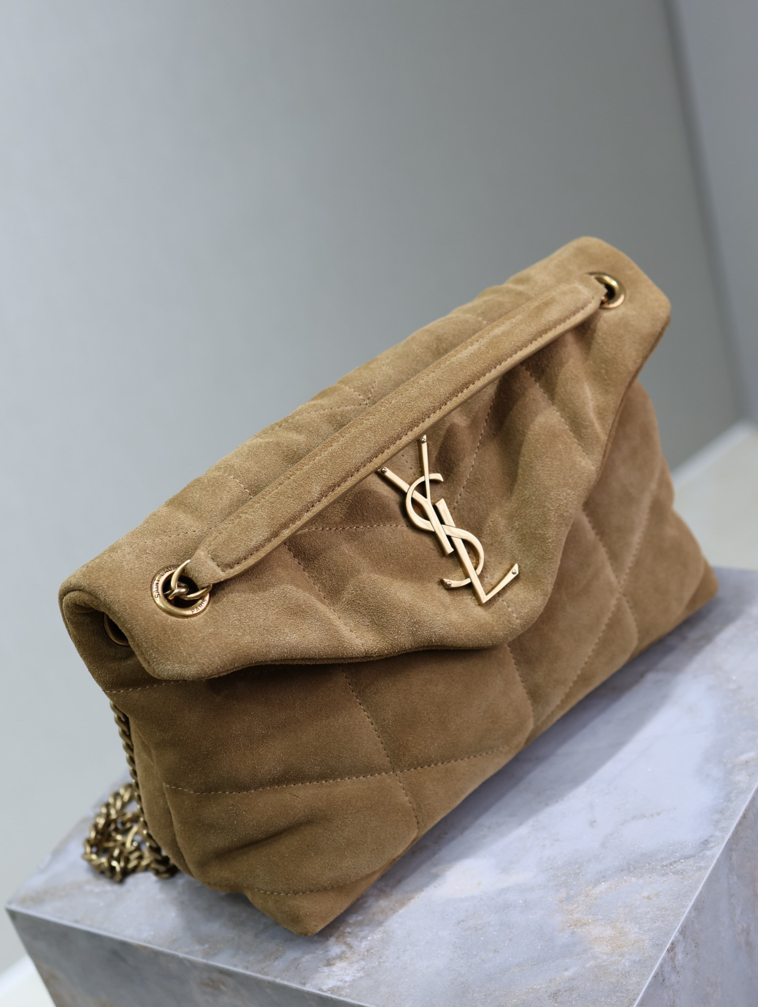YSL Loulou Small Puffer (Suede)  29 x 17 x 11cm