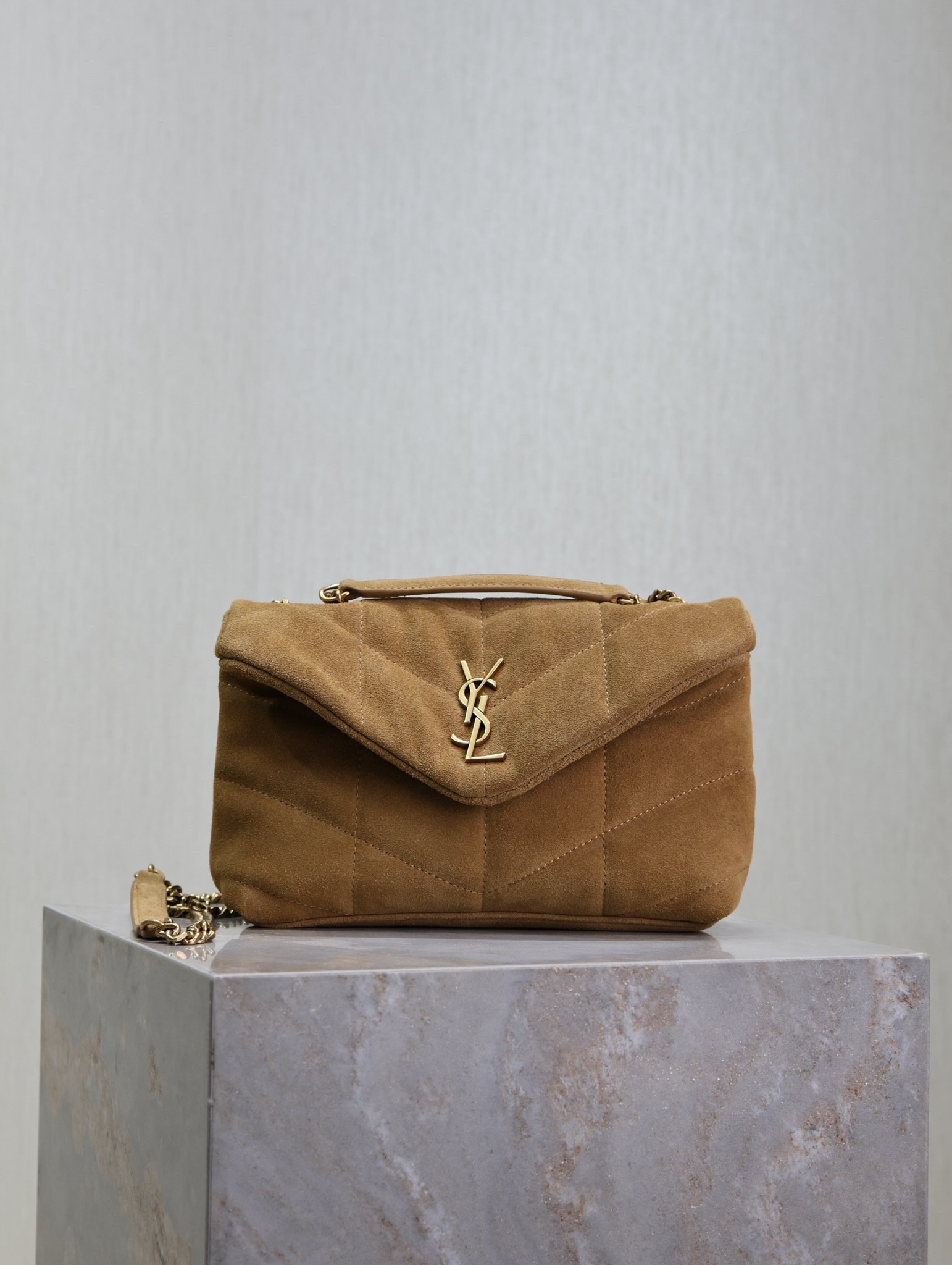 YSL Loulou Mini Puffer (Suede)  23×15.5×8.5cm