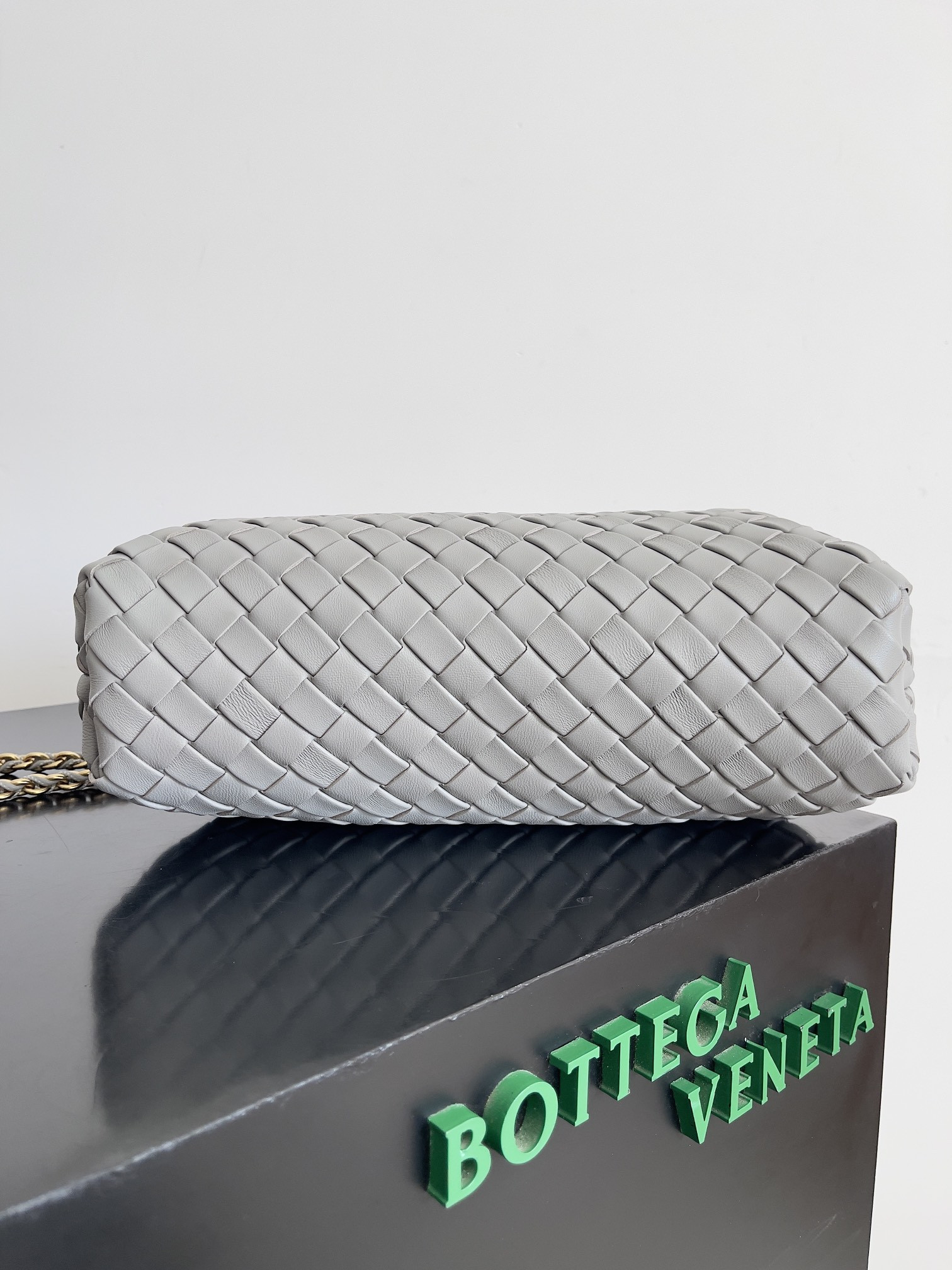 Bottega Veneta Lauren 1980 16.5x31.5x11cm