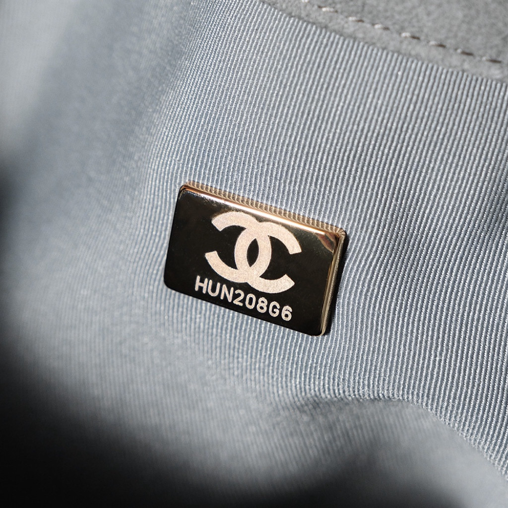 CHANEL 25C Bucket Bag 26x30x14cm