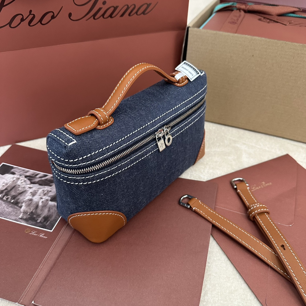Loro Piana Extra Pocket L19 Cotton 11 x 19 x 6.5 cm