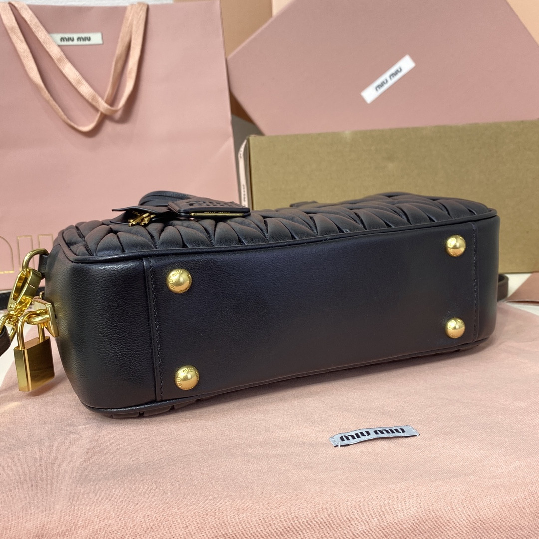 Miu Miu Arcadie matelassé nappa leather bag 24X16X7.5cm