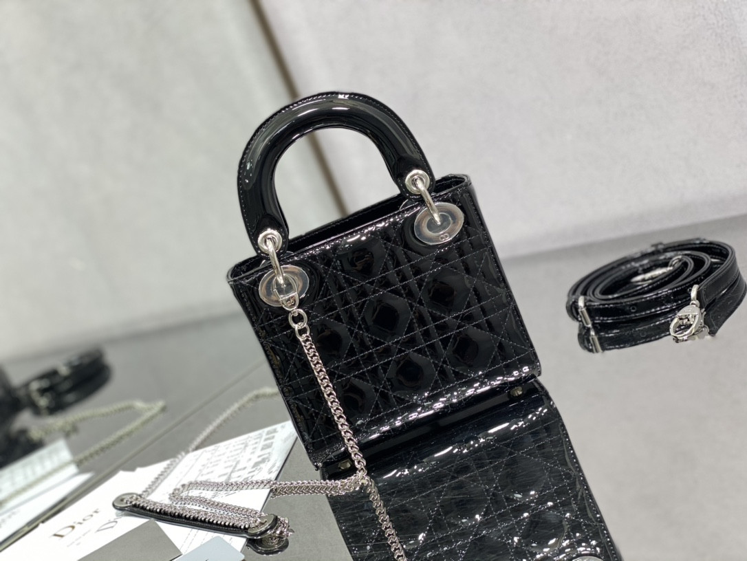Mini Lady Dior Bag Patent Cannage Calfskin 17 x 15 x 7 cm