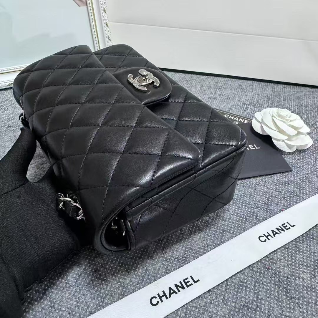 CHANEL MINI FLAP BAG BLACK 12 × 20 × 6 cm