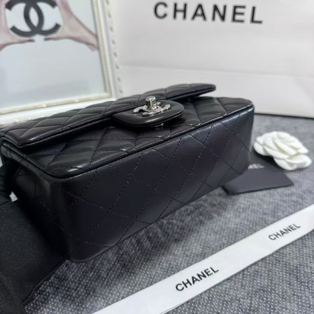 CHANEL MINI FLAP BAG BLACK 12 × 20 × 6 cm