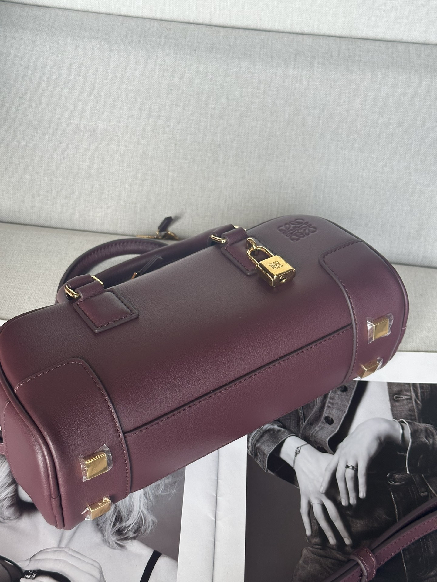 Loewe Amazona 23 Cropped bag in nappa calfskin 23x11x10cm