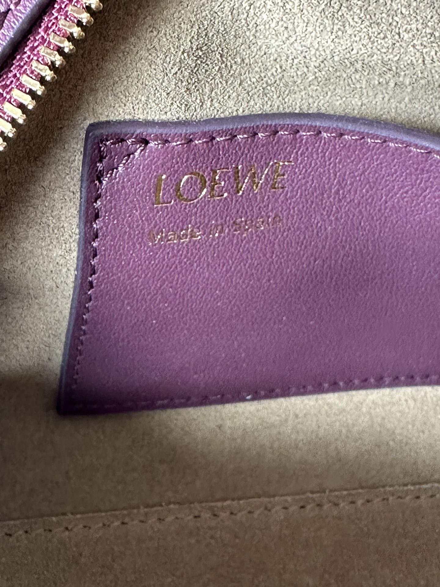 Loewe Amazona 23 Cropped bag in nappa calfskin 23x11x10cm