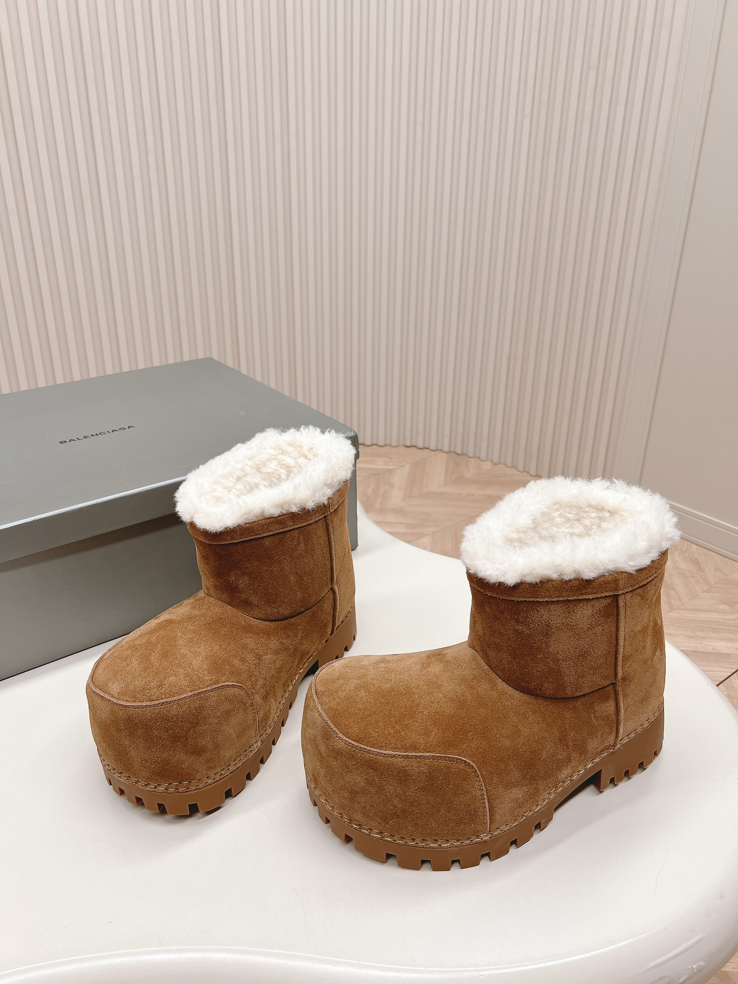 UA Balenciaga Snow Boot