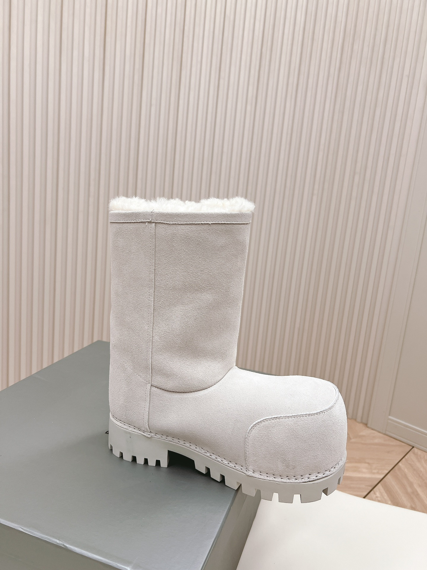 UA Balenciaga Snow Boot
