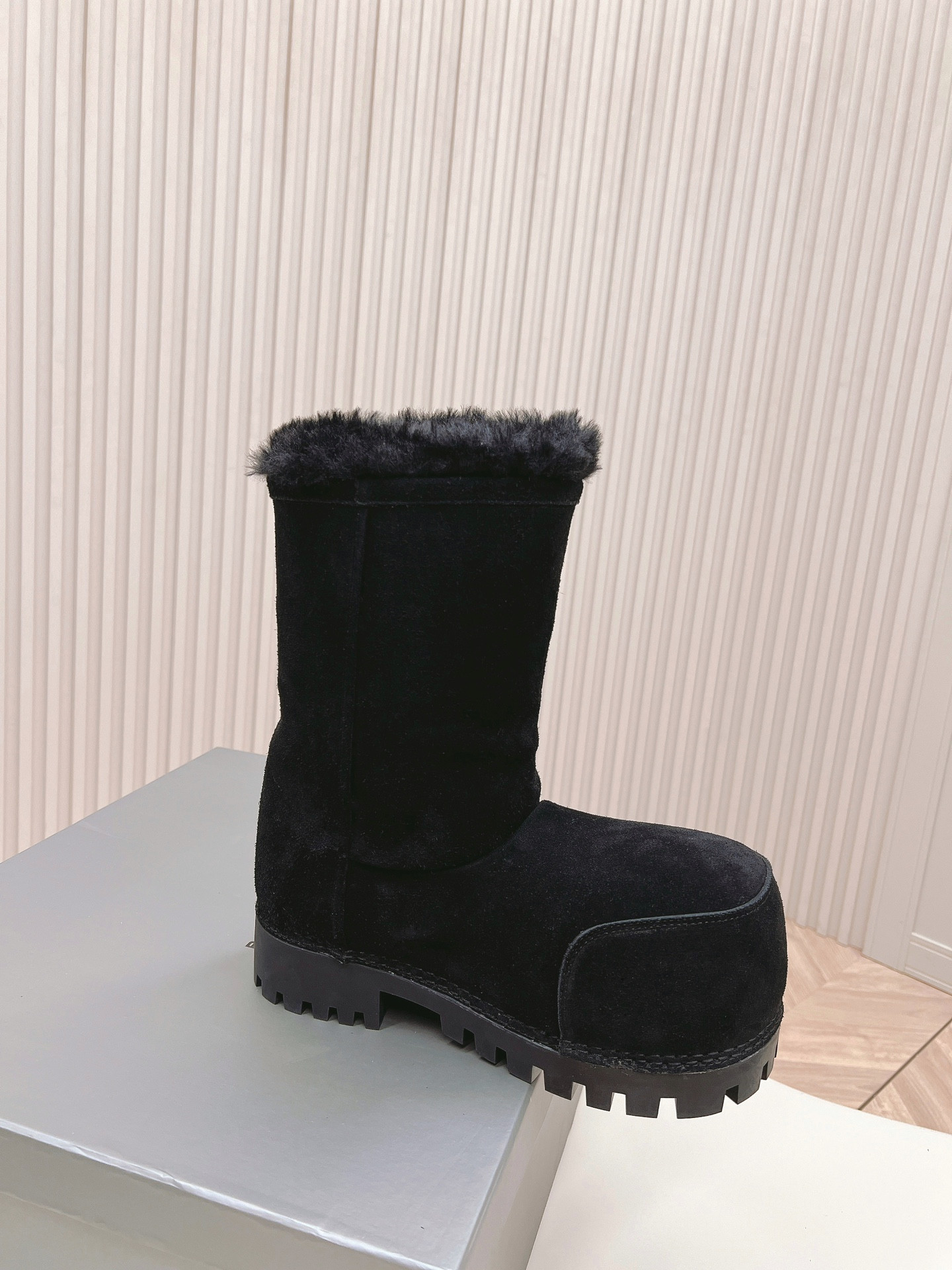 UA Balenciaga Snow Boot