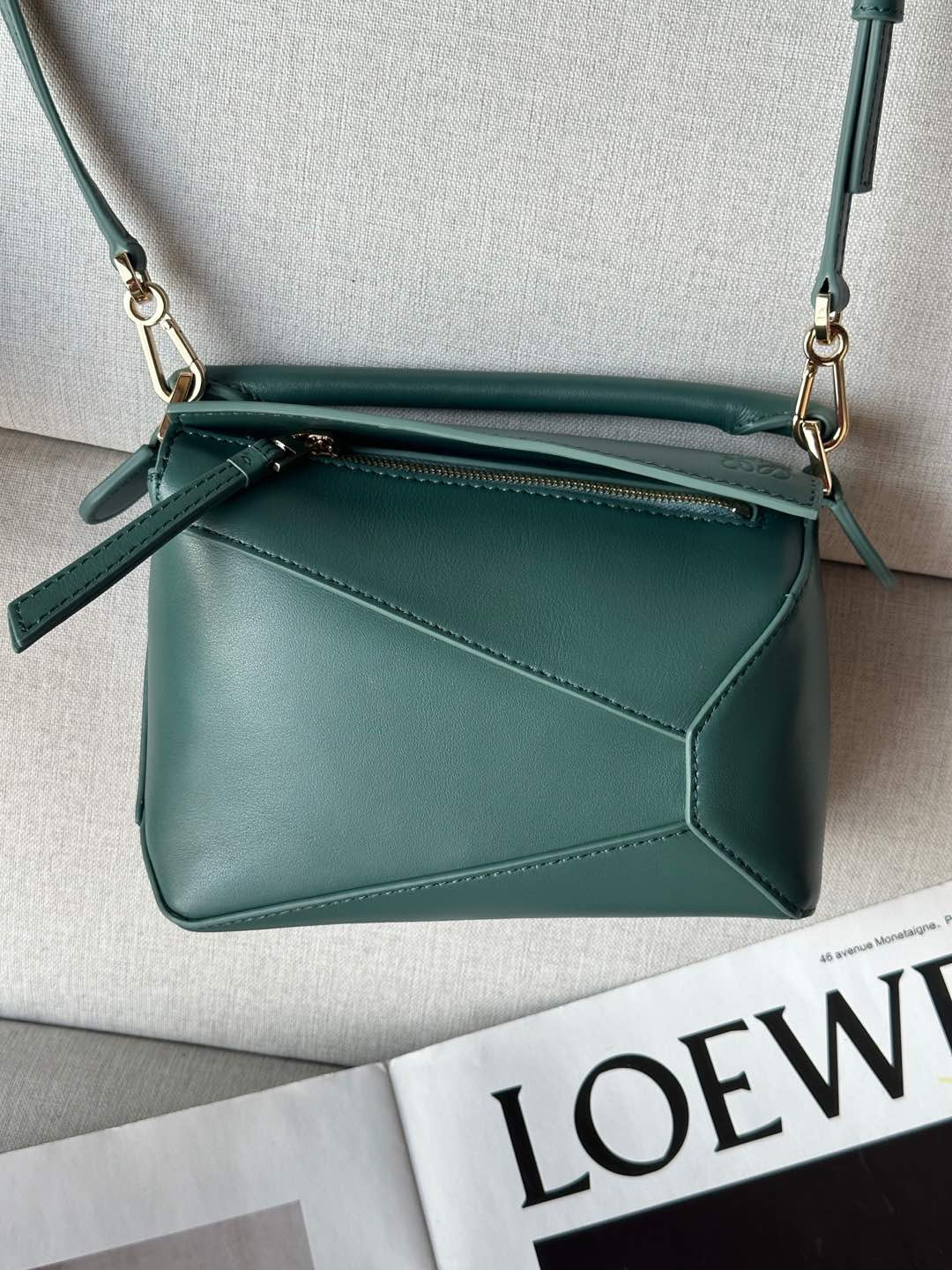 Loewe Mini Puzzle bag in classic calfskin 18x12.5x8cm