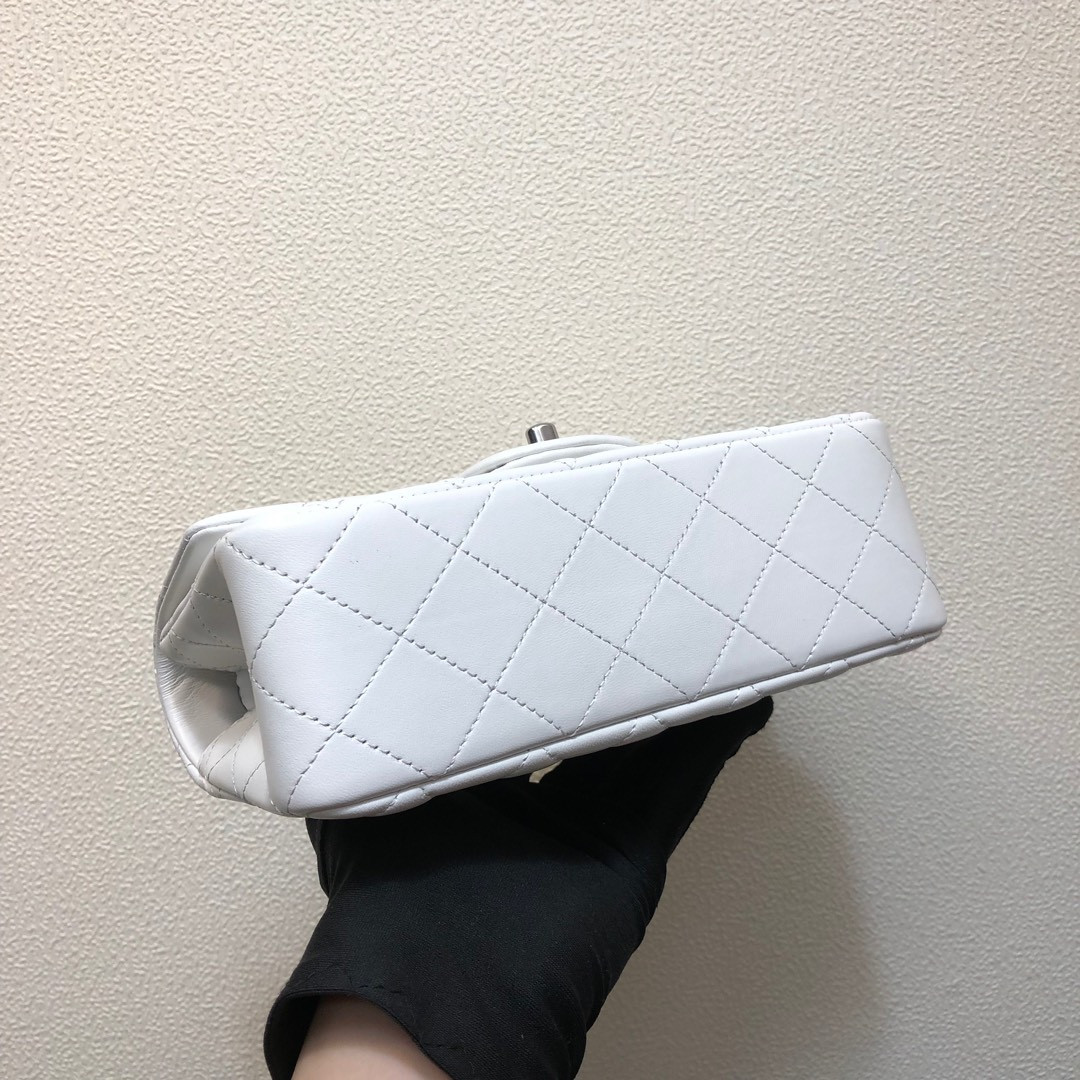 CHANEL MINI FLAP BAG white 12 × 20 × 6 cm