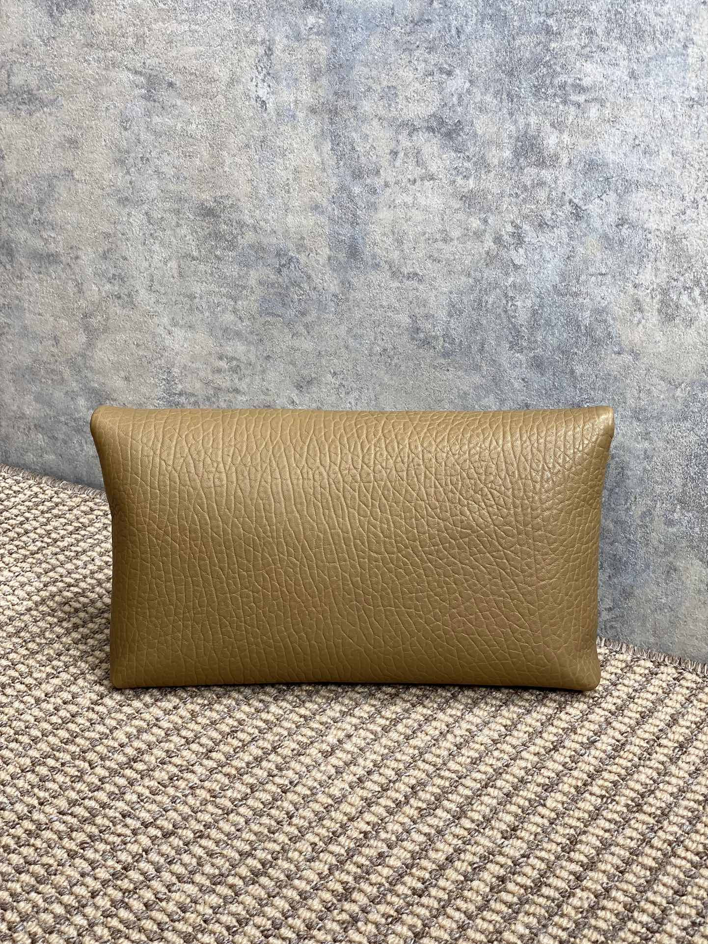 YSL CASSANDRE large envelope pouch in lambskin 29.5x18x4.5cm