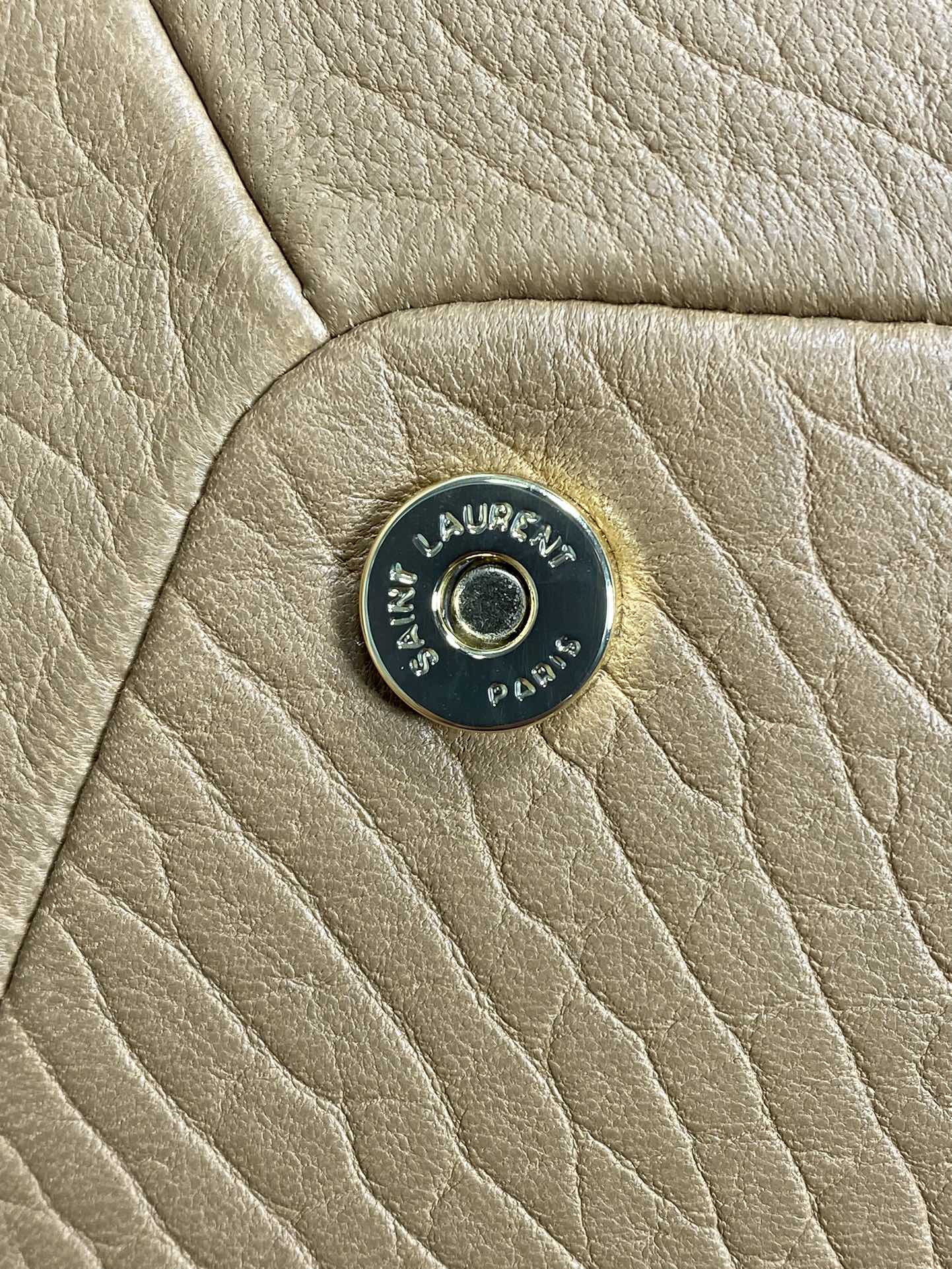 YSL CASSANDRE large envelope pouch in lambskin 29.5x18x4.5cm