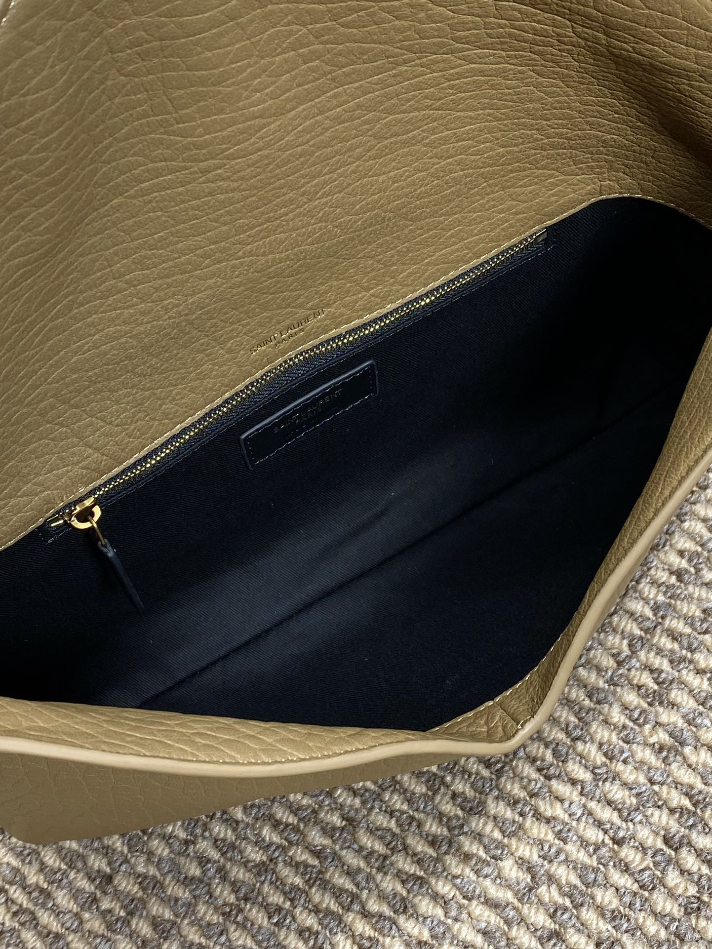 YSL CASSANDRE large envelope pouch in lambskin 29.5x18x4.5cm