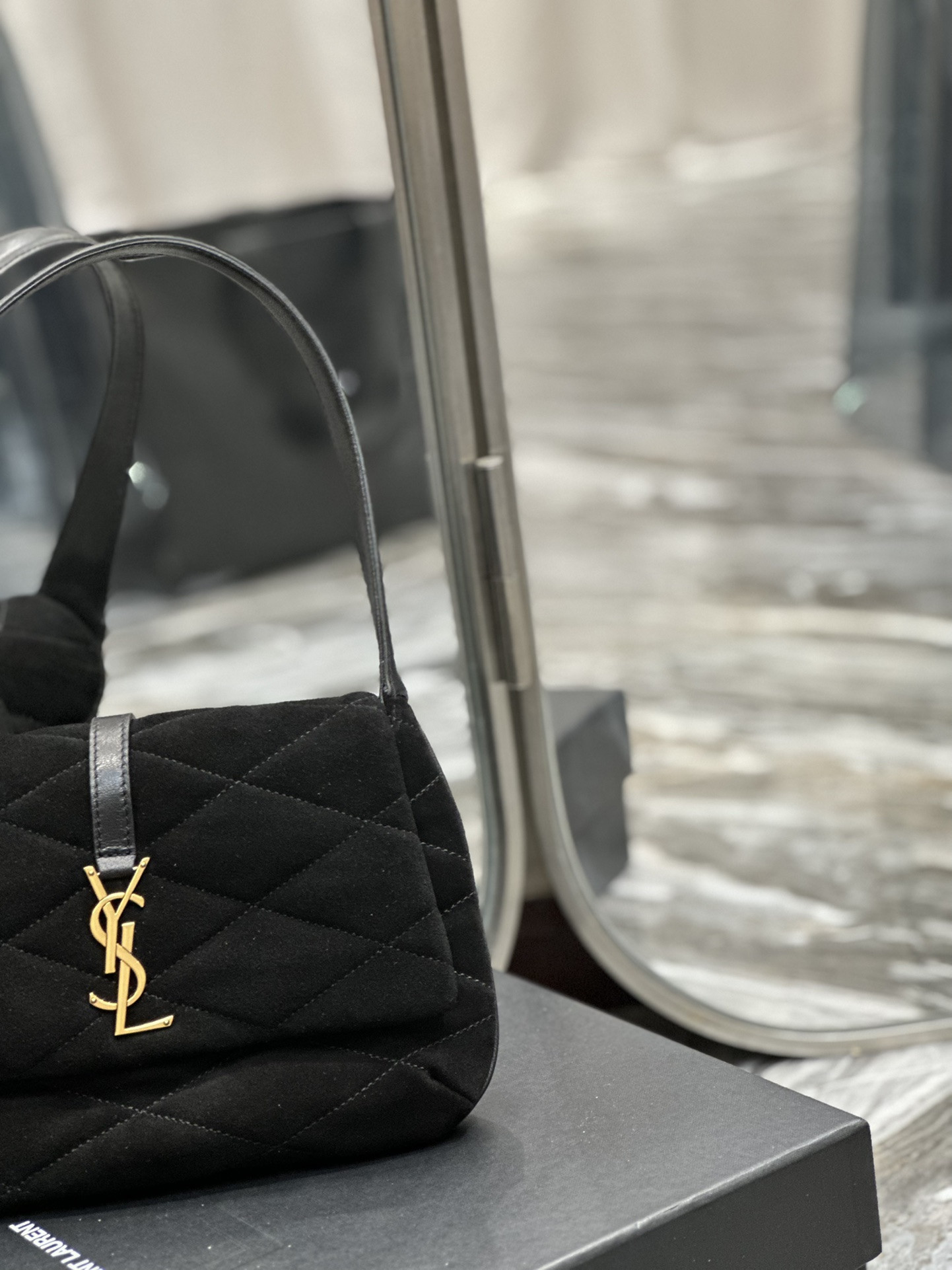 YSL LE 57 HOBO BAG 24×18×5.5cm